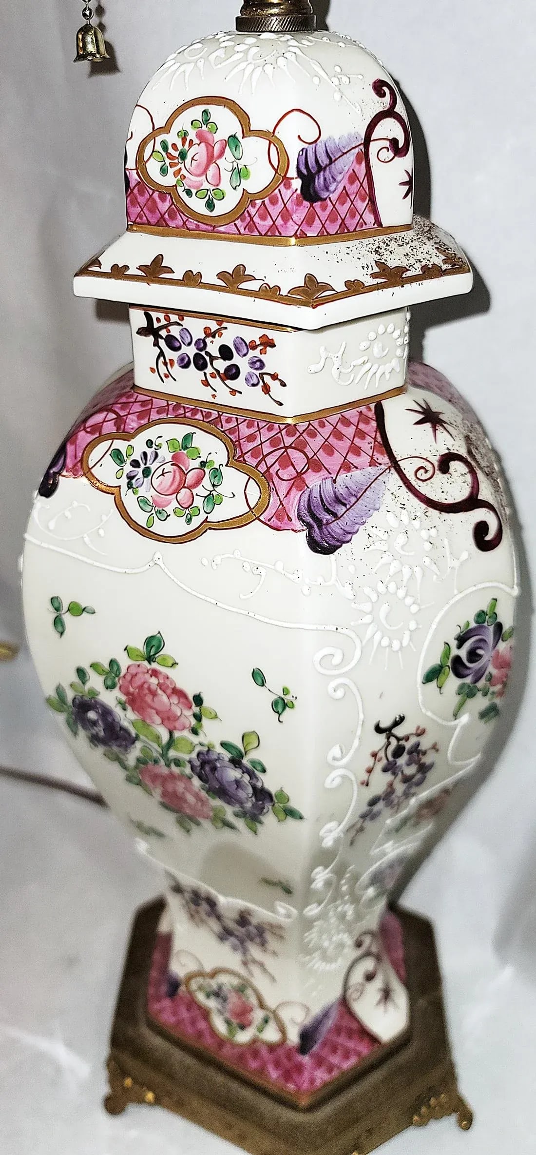 1920s Famille Rose Samson Crested Table Lamp - 8