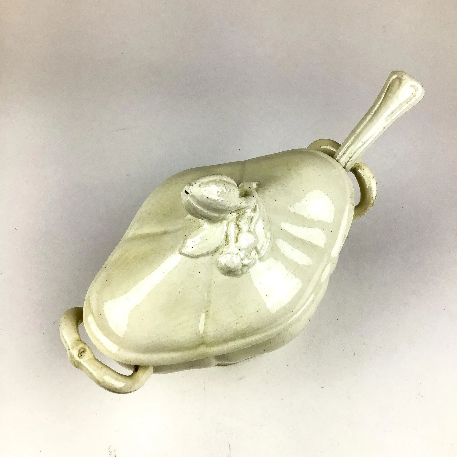 Vintage Victorian 3 Piece Porcelain Gravy Boat Set - 2