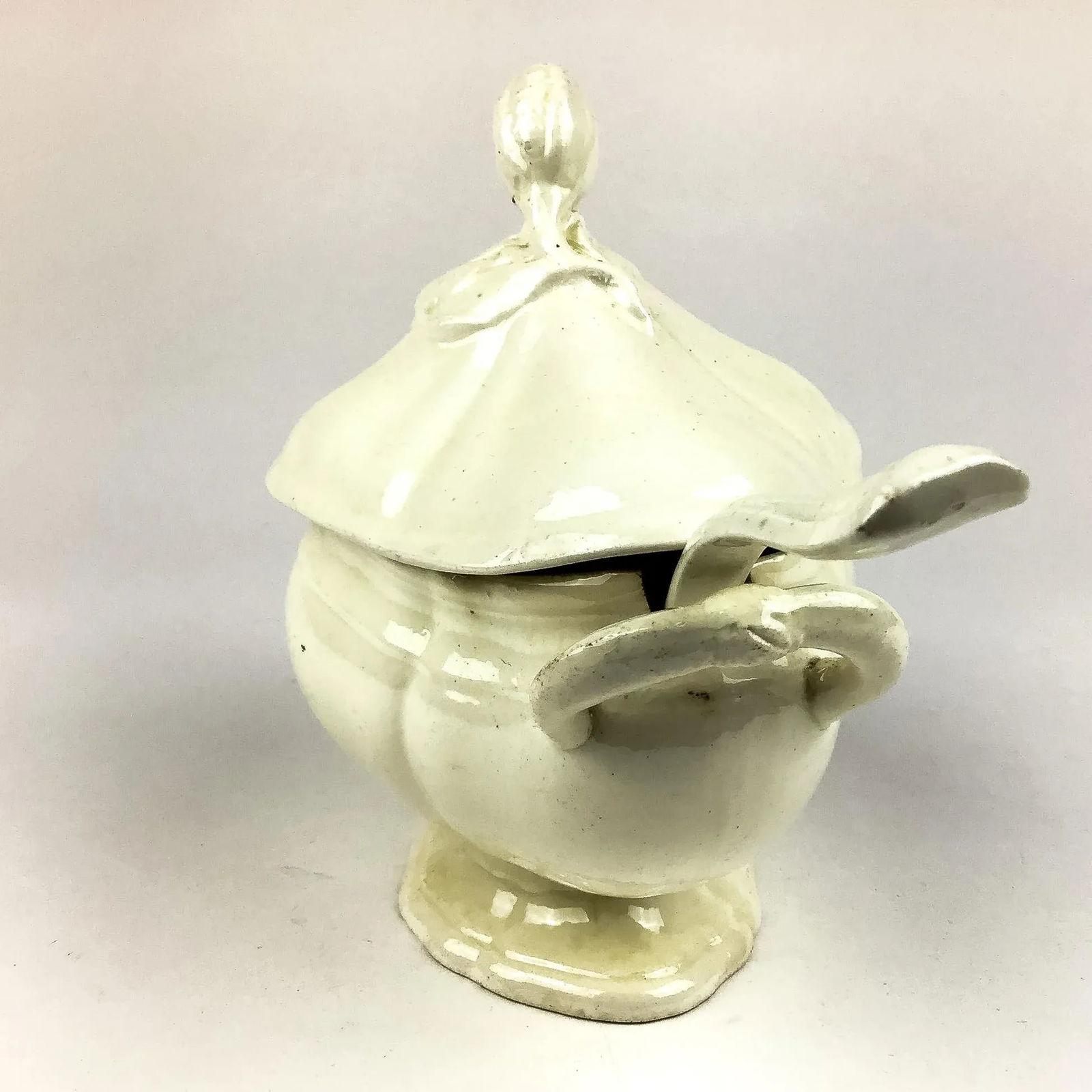 Vintage Victorian 3 Piece Porcelain Gravy Boat Set - 5