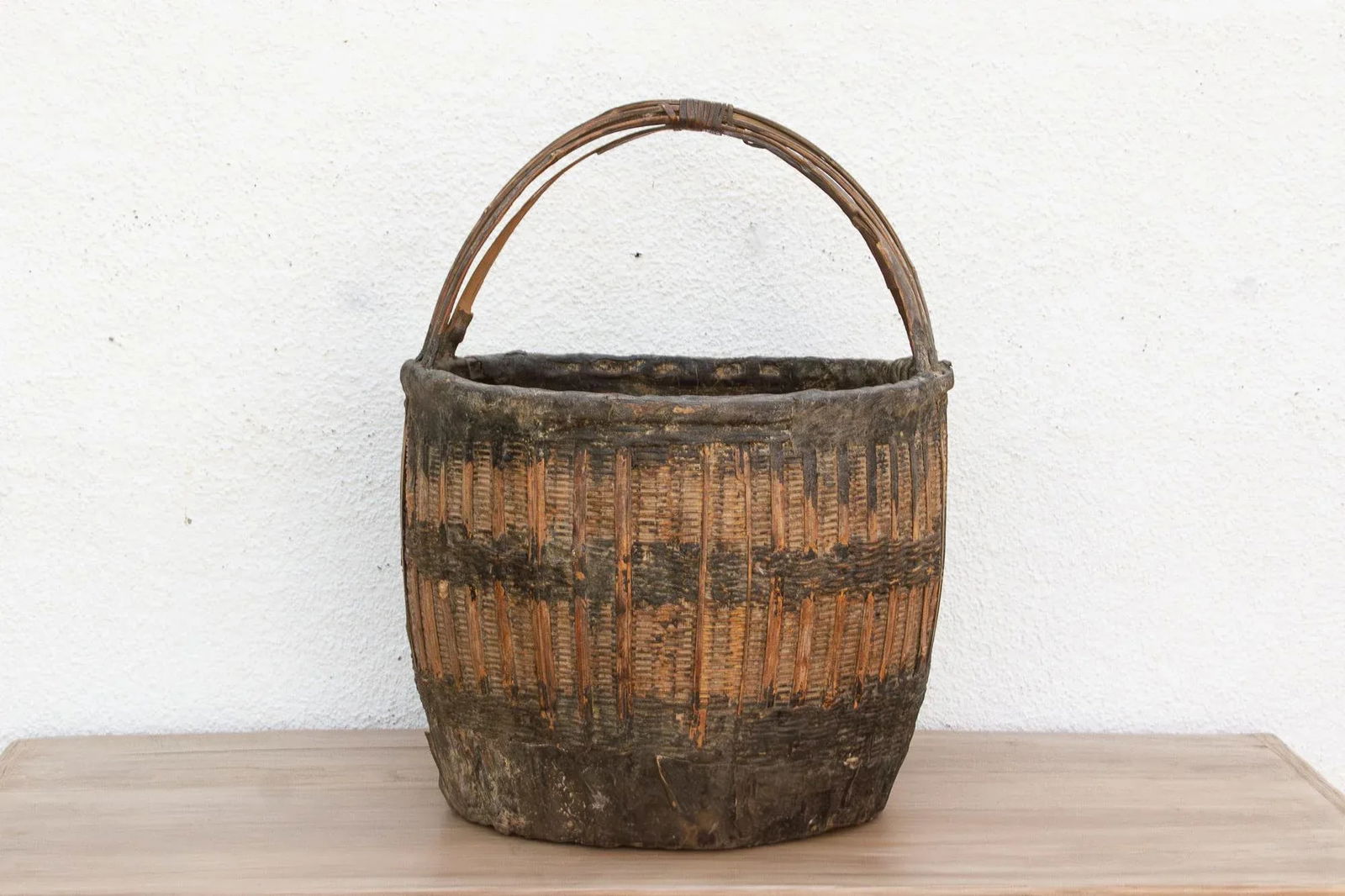 Vintage English Farmhouse Basket - 4