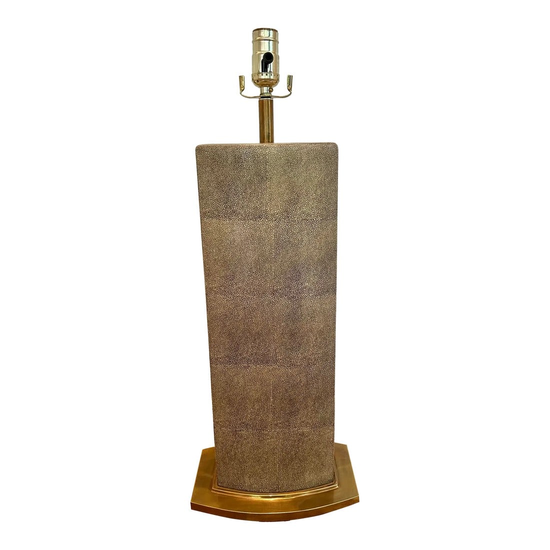 2014 Currey and Company Contemporary Faux Shagreen and Brass Table Lamp: This large table lamp is by Currey and Company, known for their distinctive decor. The plinth style body of the lamp is faux shagreen or sharkskin over porcelain in a neutral soft grey. The