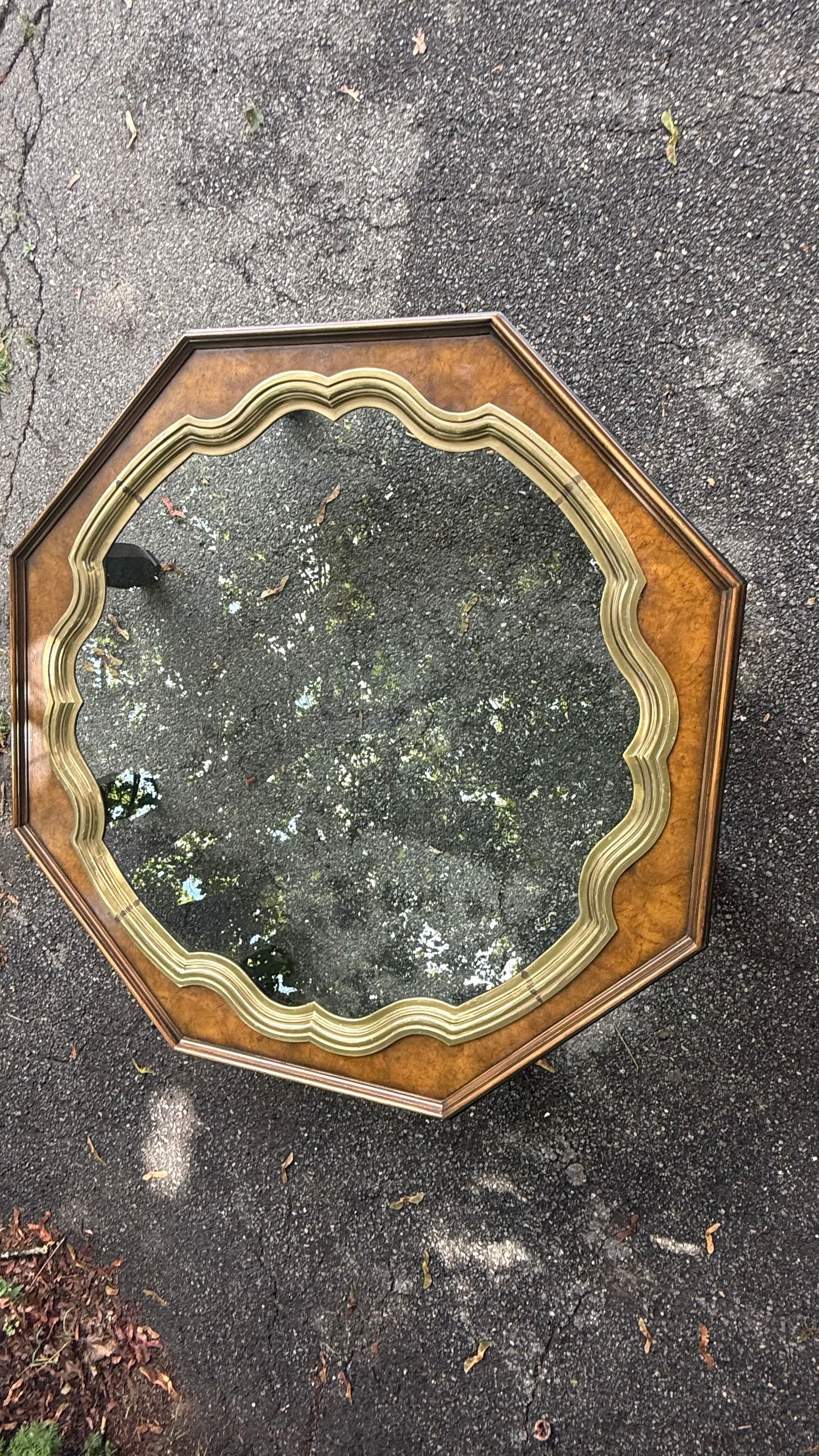 1980s Vintage Chinoiserie Octagonal Glass-Top Coffee Table With Floral Hand-Painting - 3