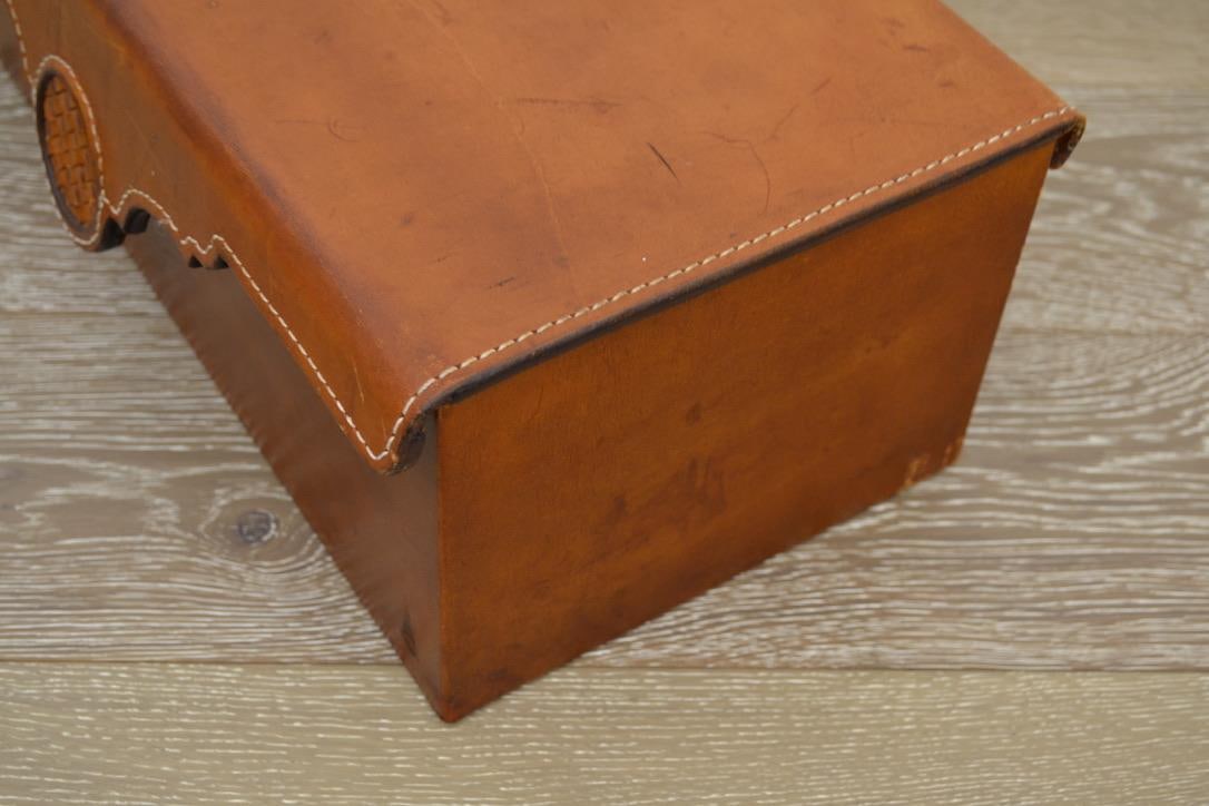 Late 20th Century Large Mid Century Leather Box - 3