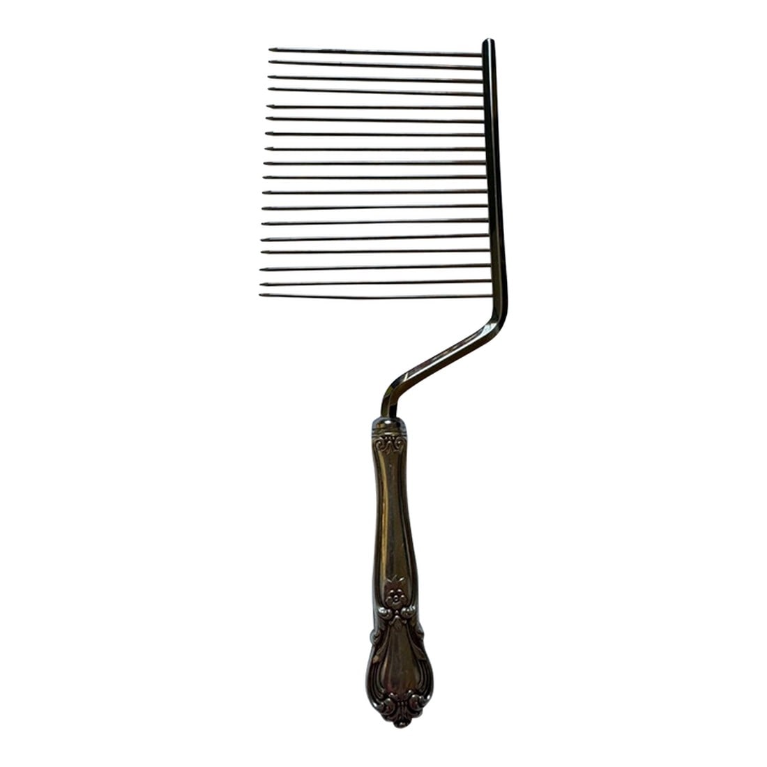 1960s Gorham Chantilly Sterling Angel Food Cake Breaker: Description: Classic Gorham Sterling Silver Chantilly angel food cake breaker, 11 inches long. Crisp rococo scrolls and fleur-de-lis motifs are typical of the Chantilly pattern. Clean vintage