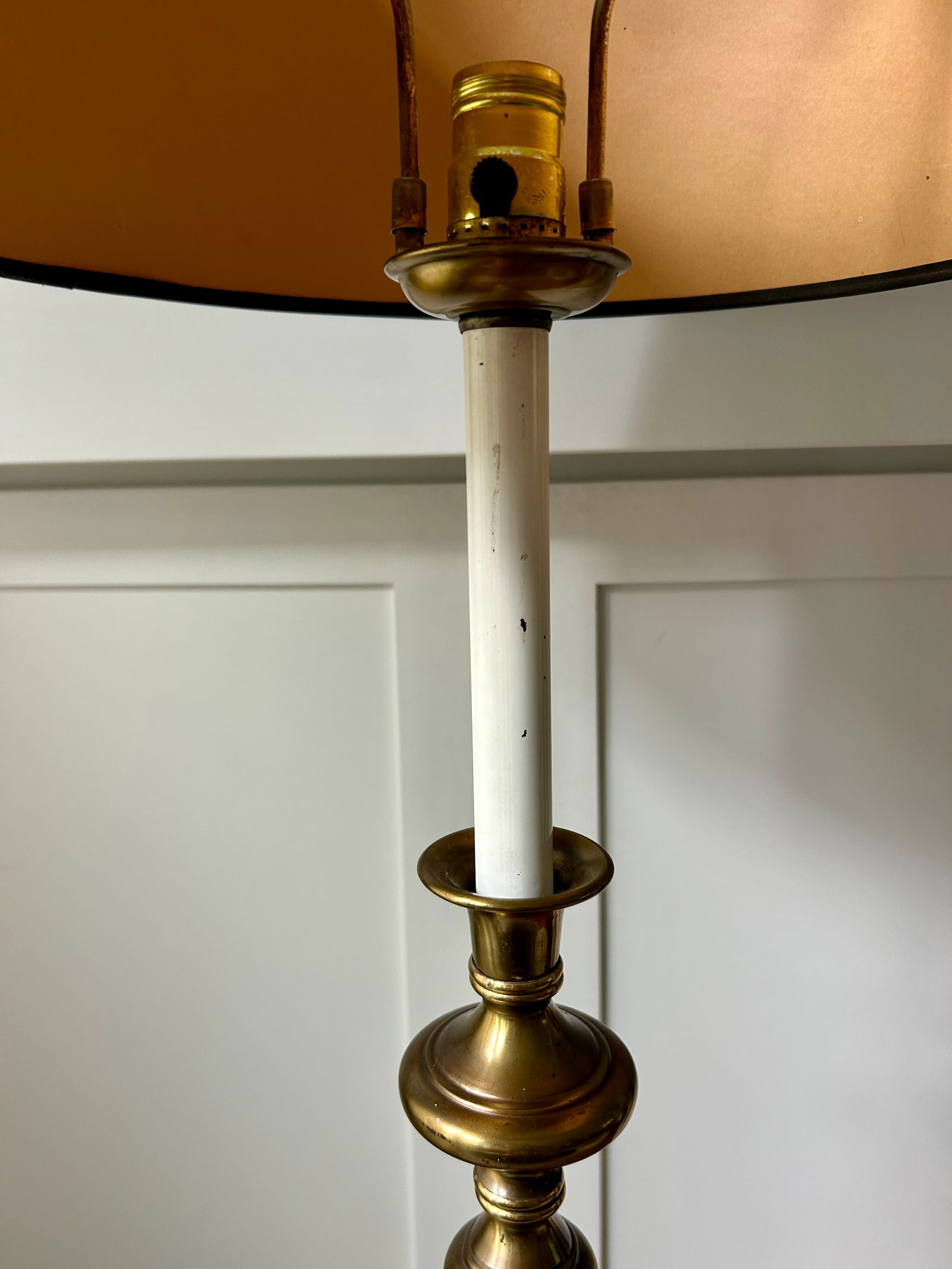 Vintage Mid-Century Modern Hollywood Regency Gold Stacked Orb Floor Lamp With Black Hardback Drum Sh - 7