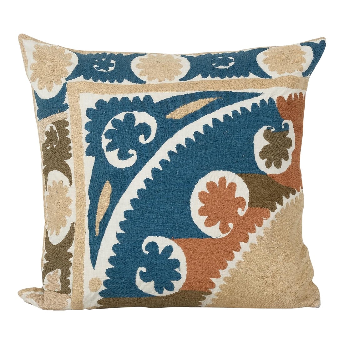 Square Blue Suzani Pillow Cases Fashioned From a Vintage Suzani: Turkish Suzani Pillow Cover Suzani is an exquisite fabric, every piece is unique but can also contain small imperfections; the charm of a handmade product. Material: 100% cotton. Condition: Vintage