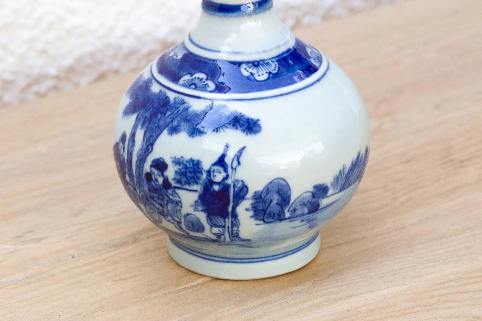 Elegant Antique Blue & White Porcelain Vase - 6
