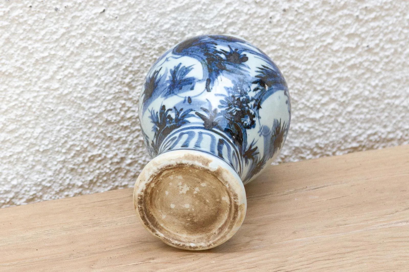 Rich Cobalt Blue & White Porcelain Vase - 8