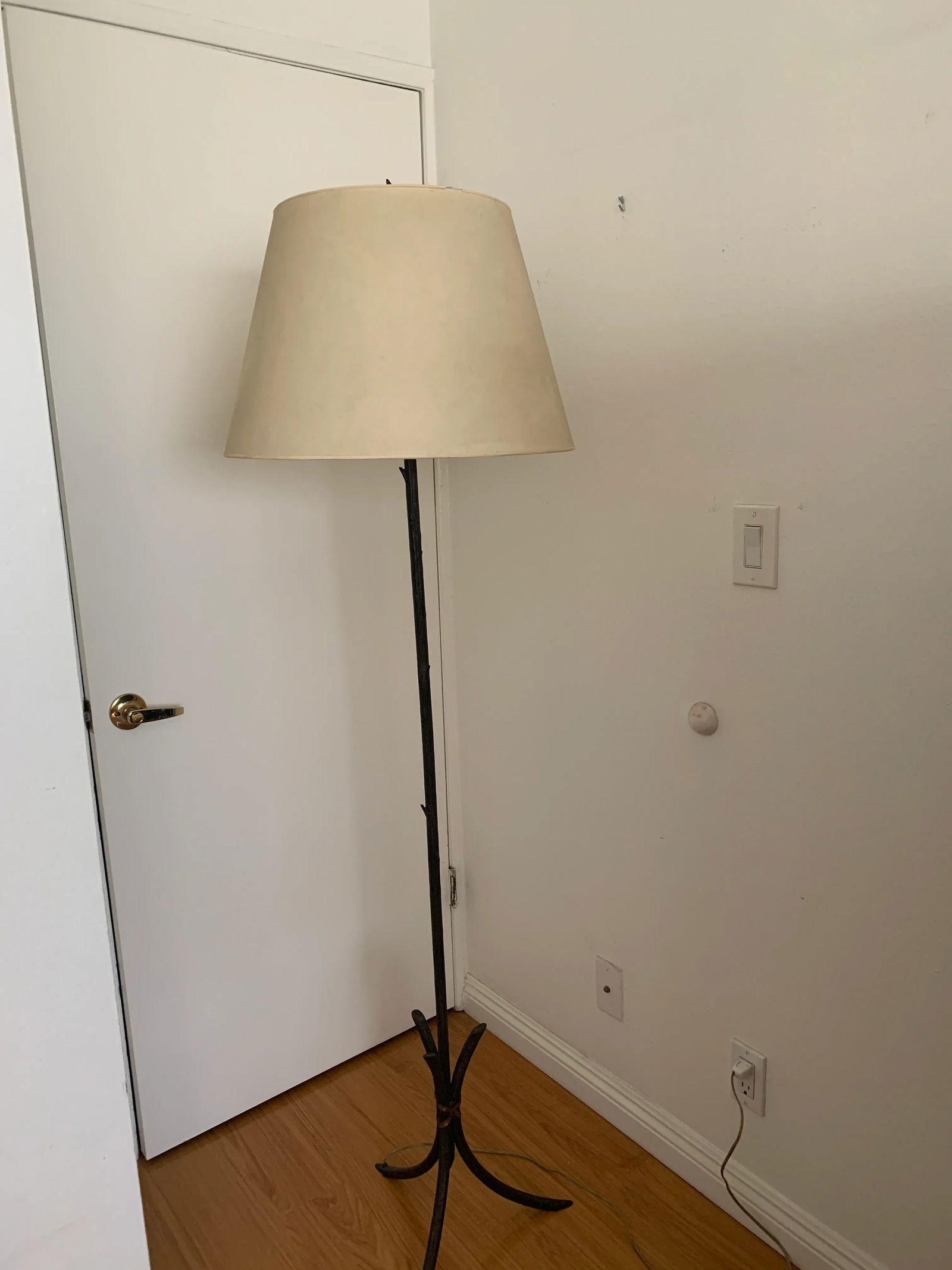 Iron Floor Lamp With a Crinkle Paper Shade - 11