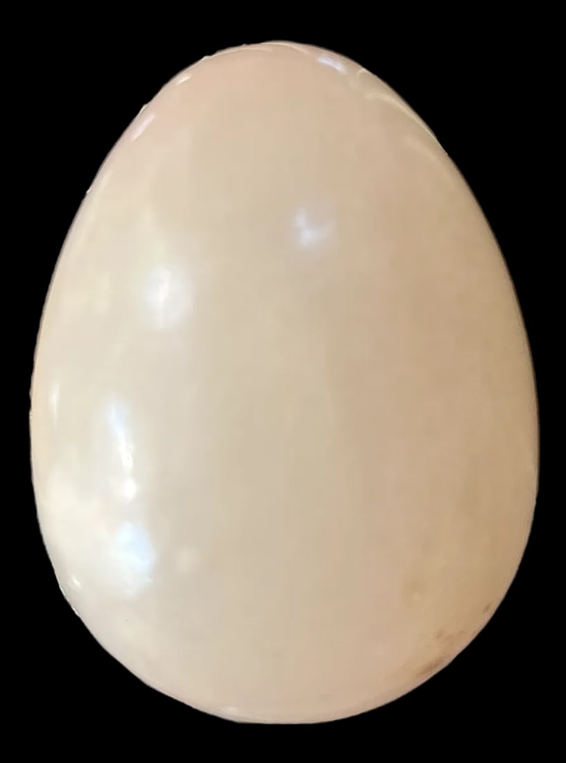 Mid-Century Italian Hand-Carved Calcite, Alabaster, and Marble Eggs – Set of 3 - 2