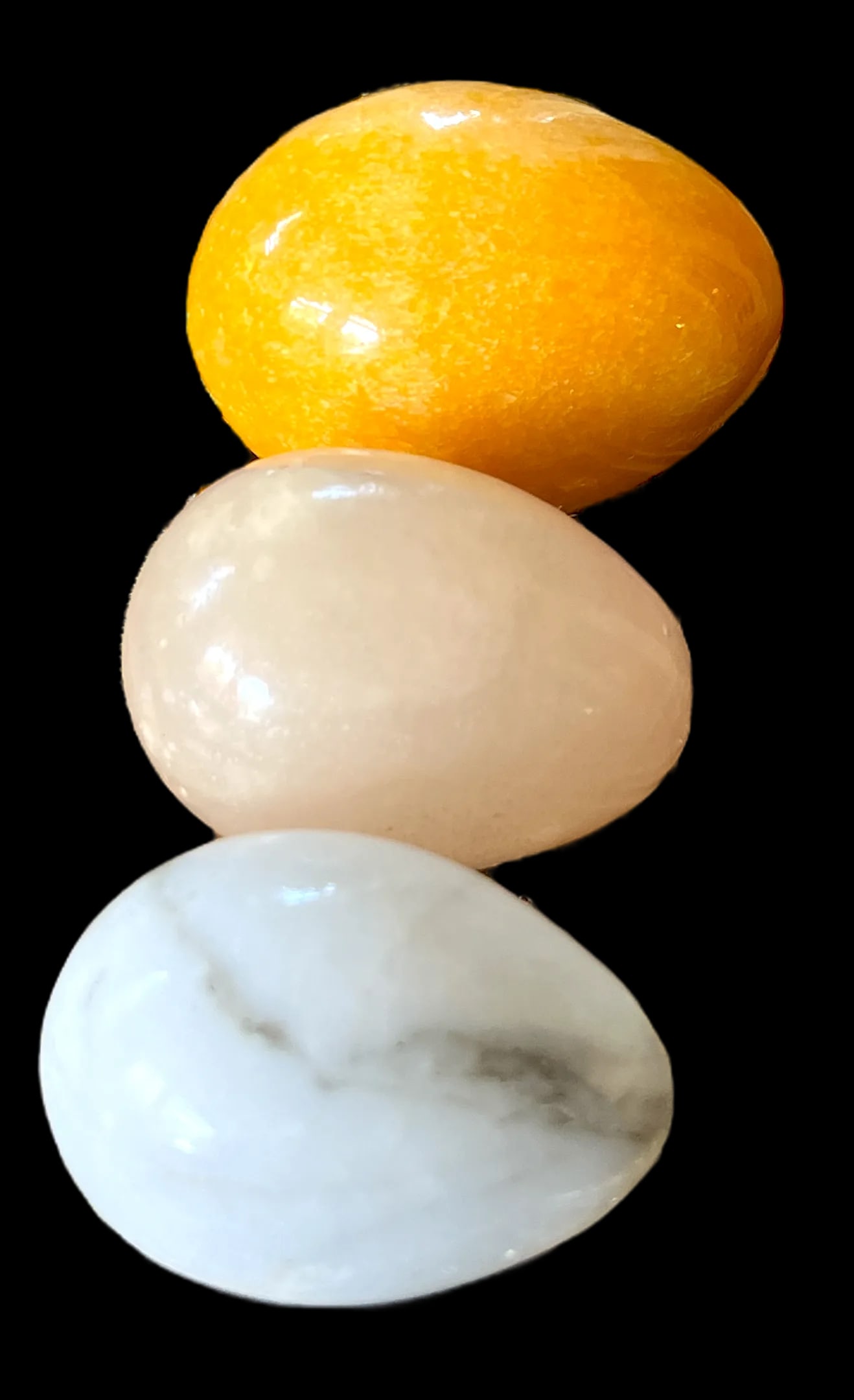 Mid-Century Italian Hand-Carved Calcite, Alabaster, and Marble Eggs – Set of 3 - 3