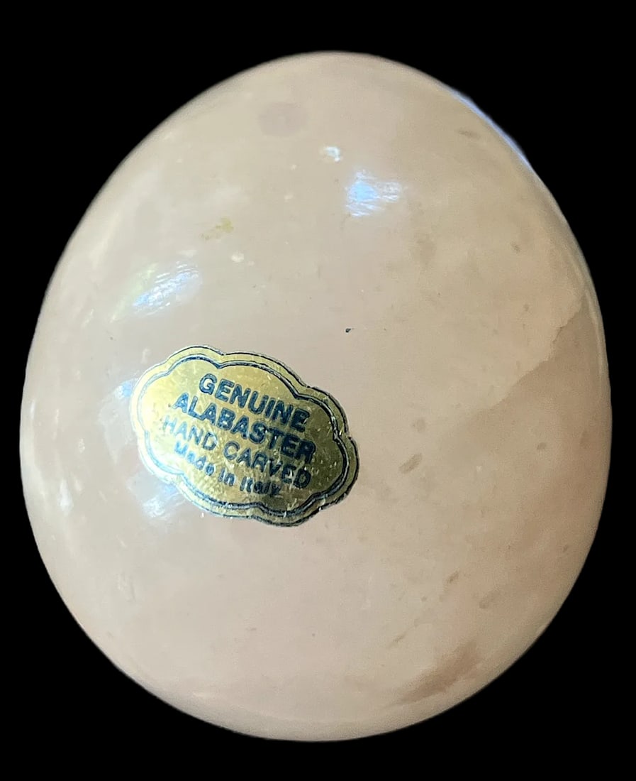 Mid-Century Italian Hand-Carved Calcite, Alabaster, and Marble Eggs – Set of 3 - 8