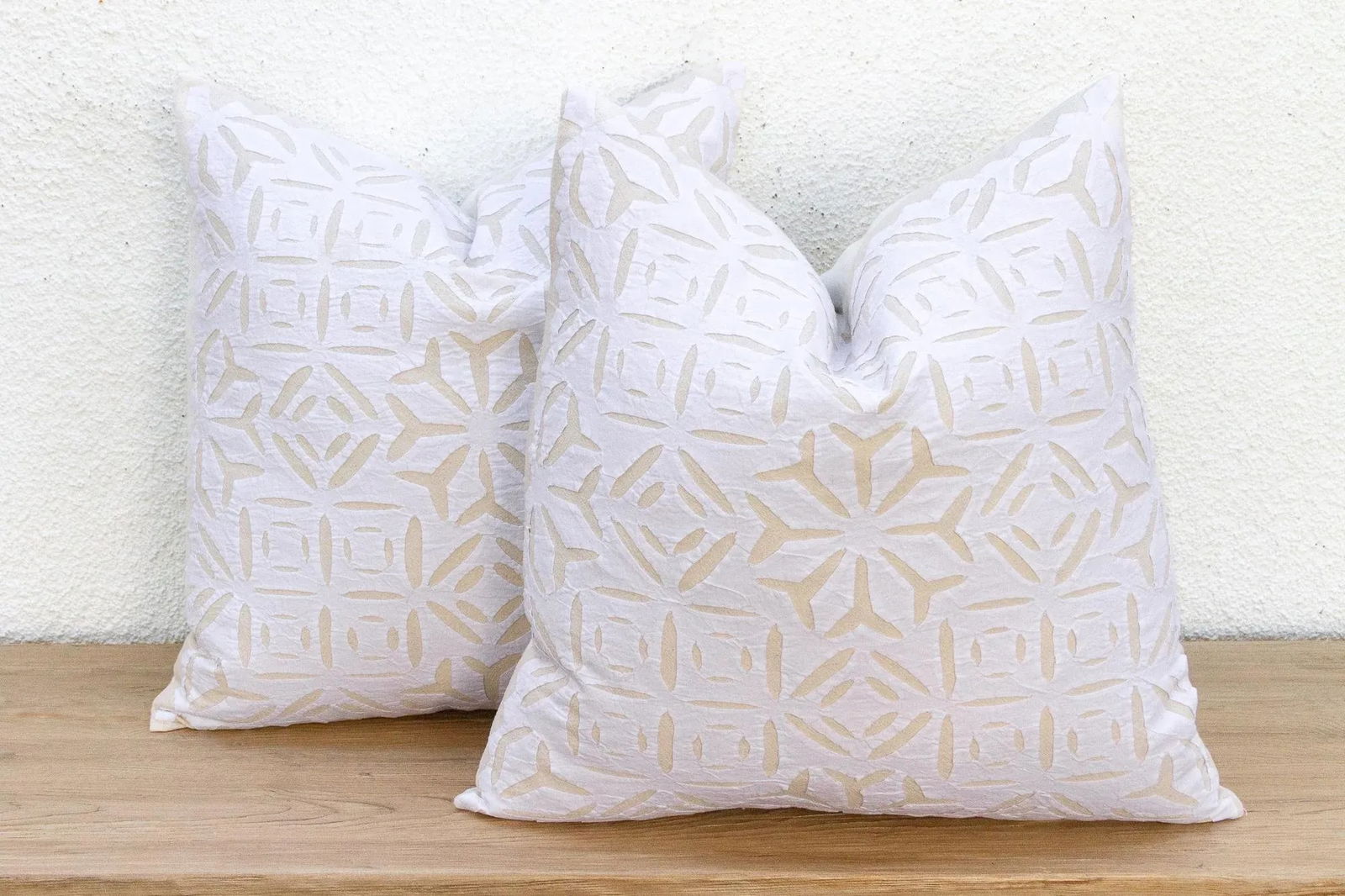 Jaipur White, Pair of Appliqué Pillow Covers - 3