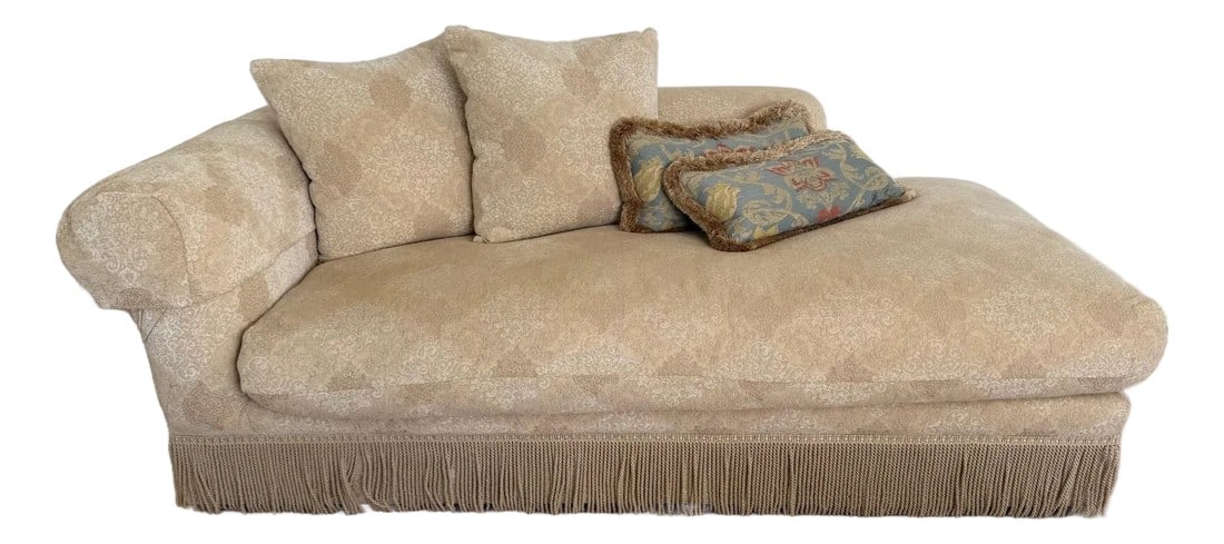 Kreiss Collection Right-Arm Chaise Lounge in Textured Damask Fabric: A luxurious left-arm chaise lounge by Kreiss Collection, known for its refined craftsmanship and timeless California-European aesthetic. This elegant piece features a gently curved arm, generous