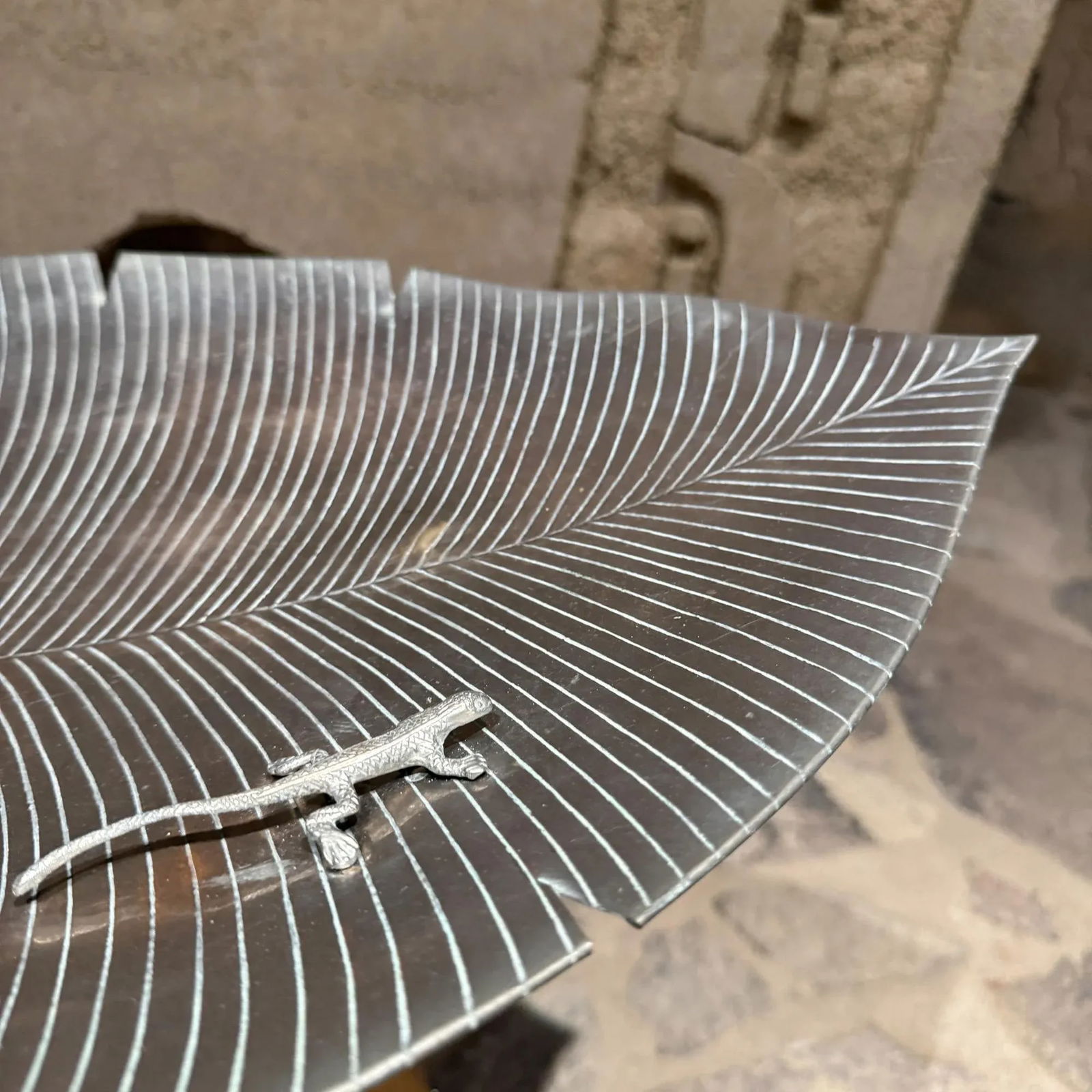 Towle Silversmith Nickel Plated Leaf Serving Tray Lizard Decor - 2