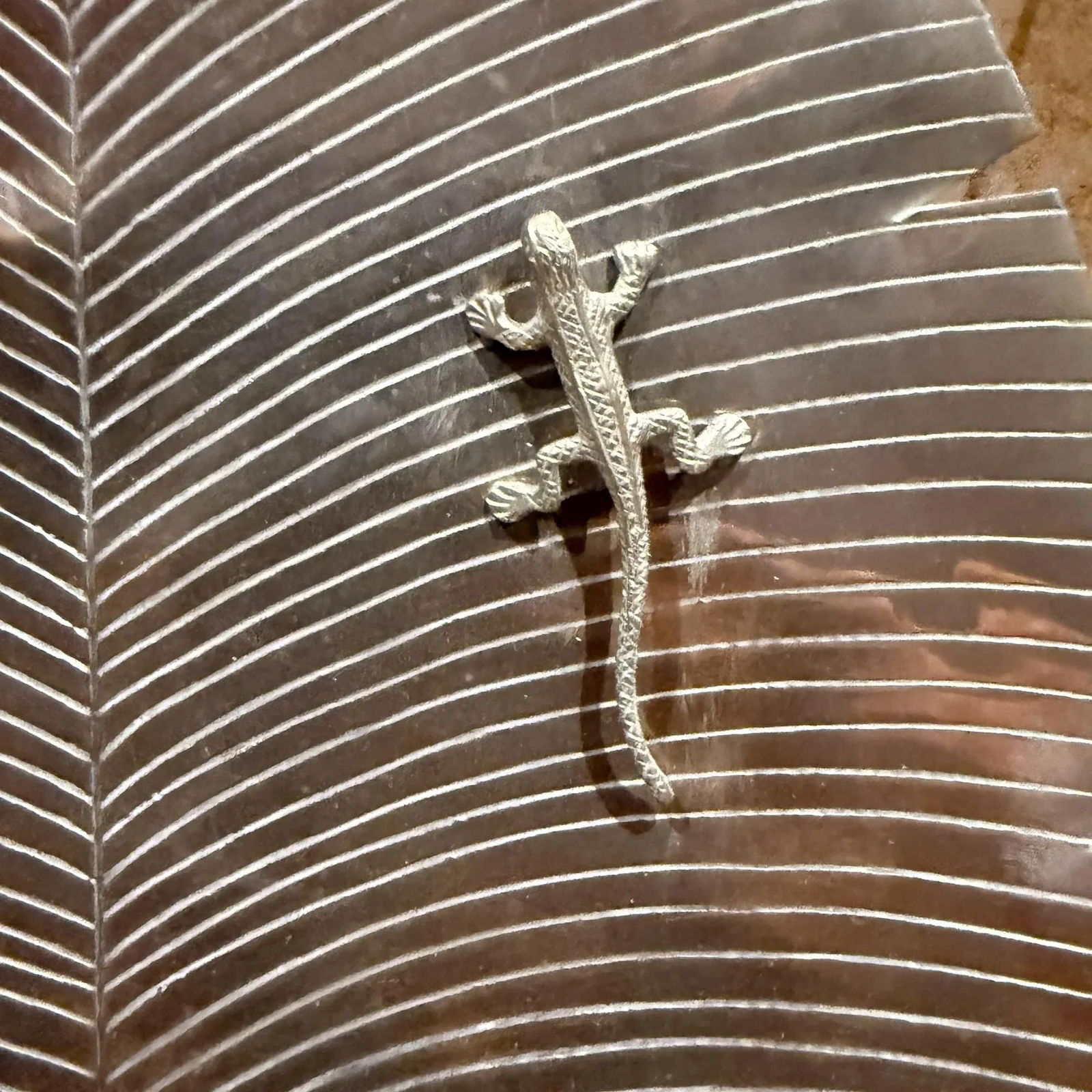 Towle Silversmith Nickel Plated Leaf Serving Tray Lizard Decor - 7