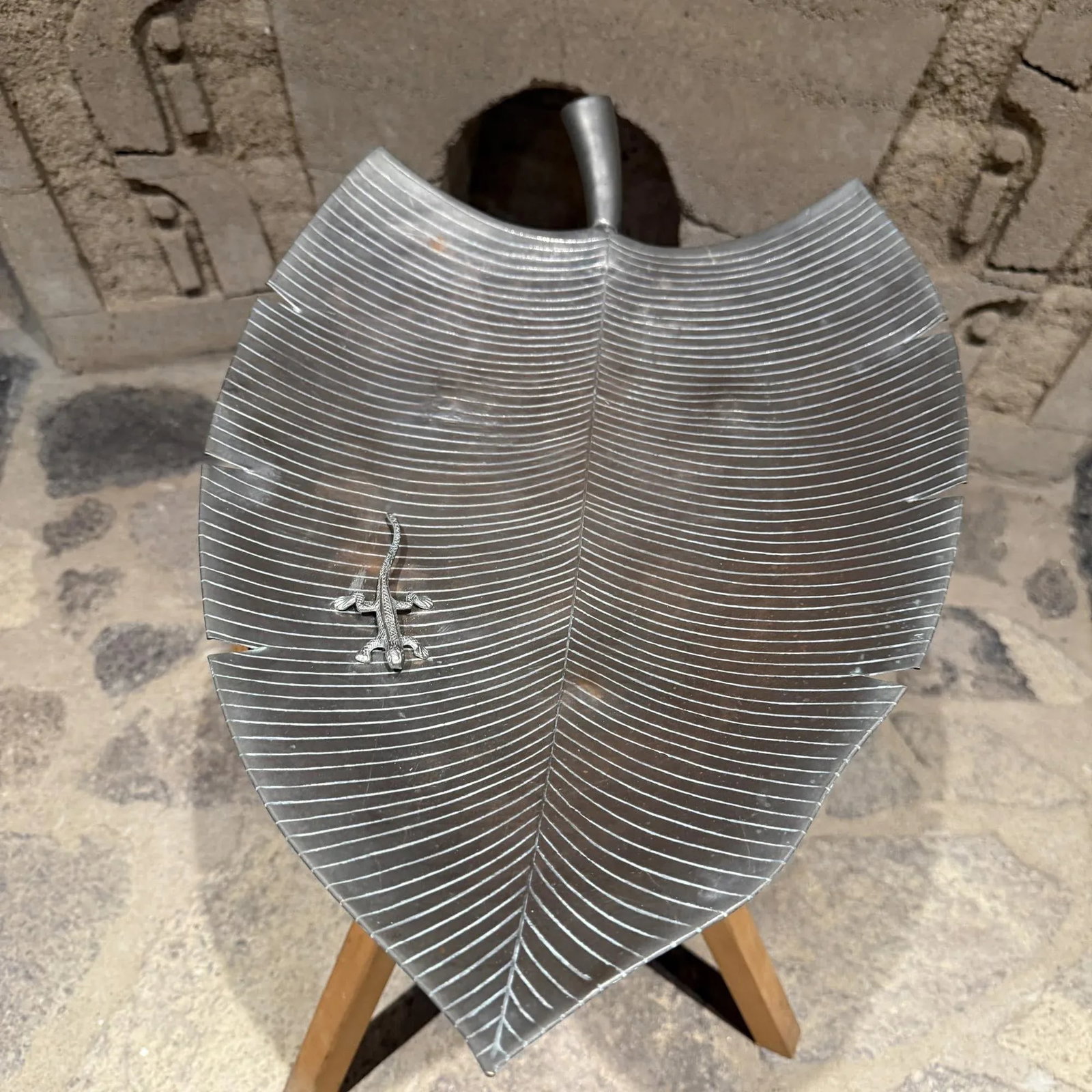 Towle Silversmith Nickel Plated Leaf Serving Tray Lizard Decor - 9