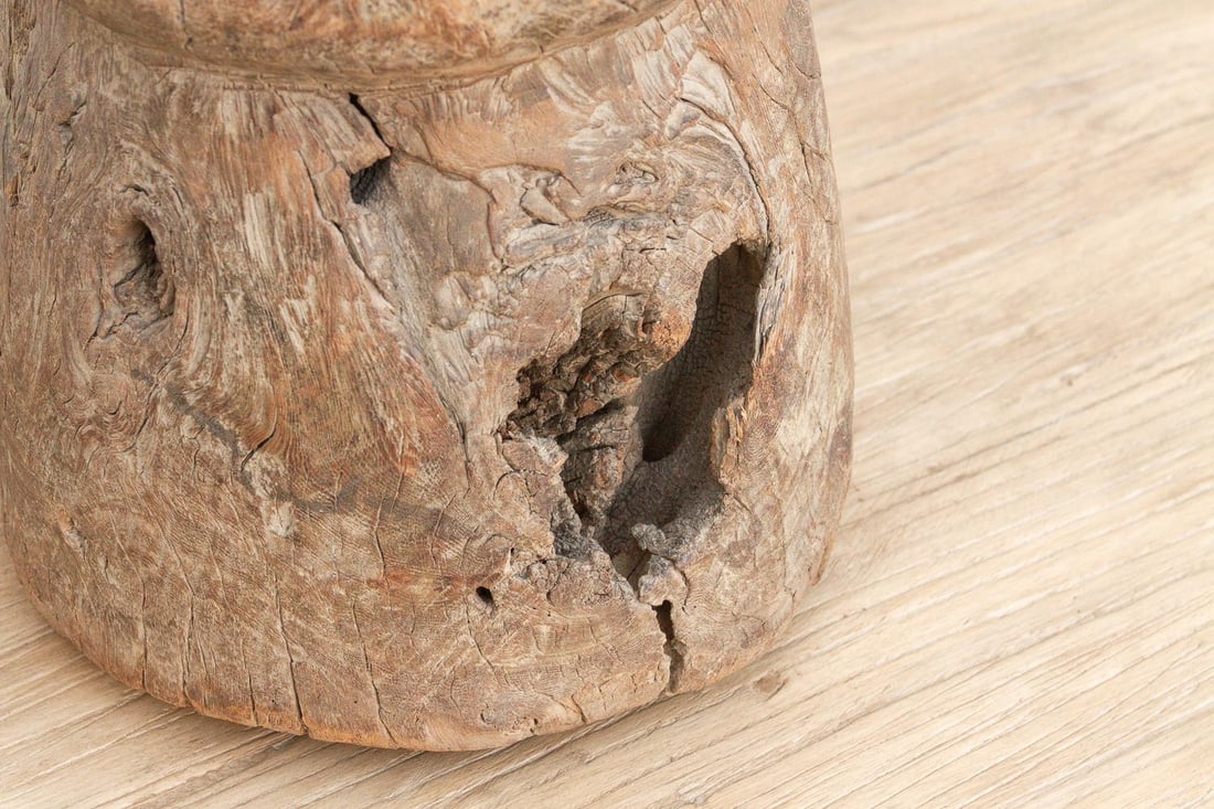 19th Century Oxidized Teak Hourglass Mortar - 7