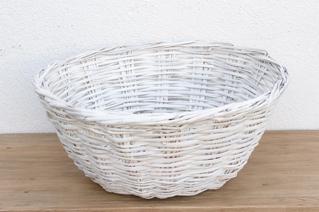 Grand Vintage French Provincial Basket - 4