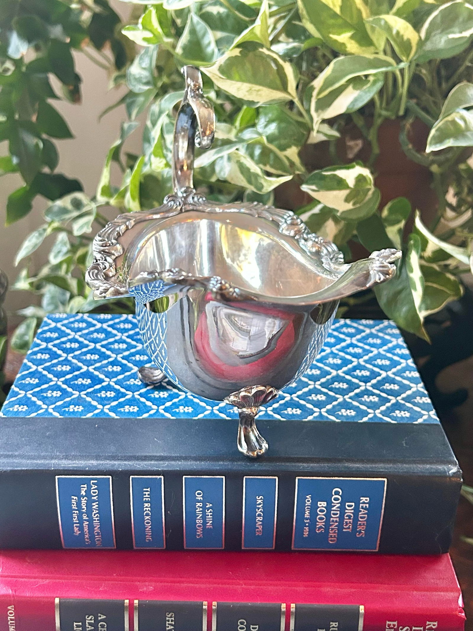 Early 20th Century Silver Plate Over Copper Footed Rococo Style Gravy or Sauce Boat Unmarked - 3