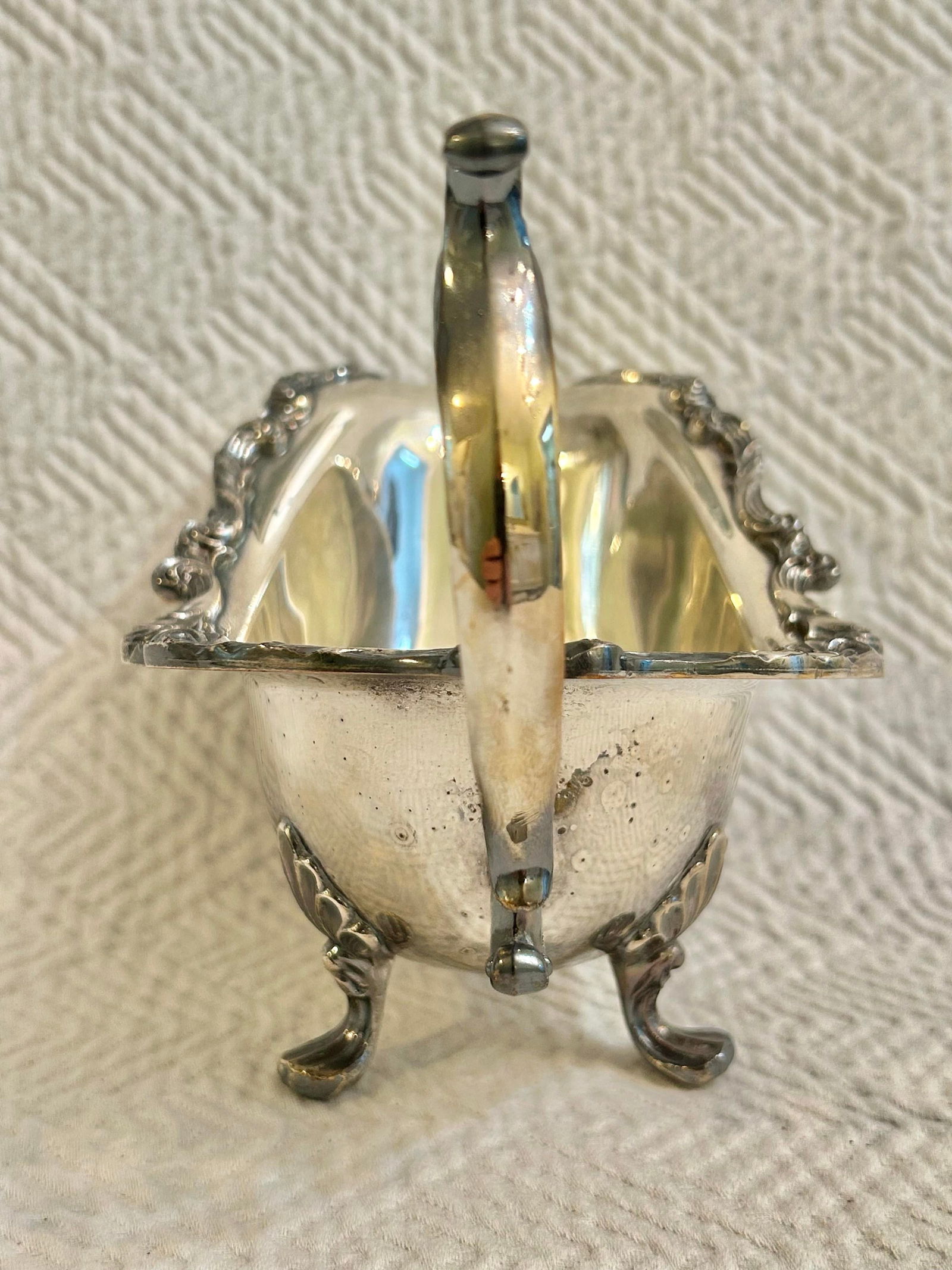 Early 20th Century Silver Plate Over Copper Footed Rococo Style Gravy or Sauce Boat Unmarked - 4