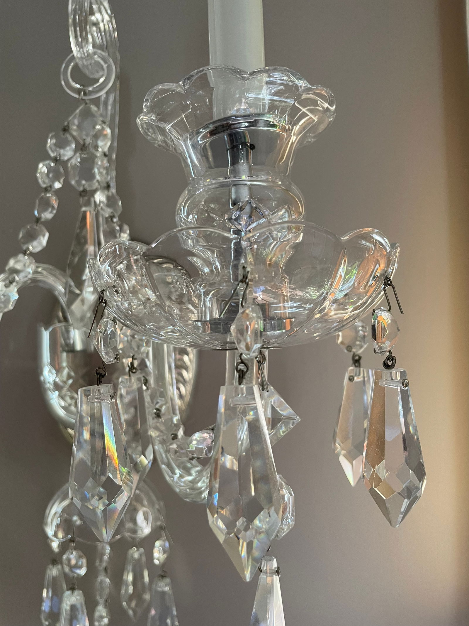 1980s Three Double Light Cut Crystals Sconces - 13