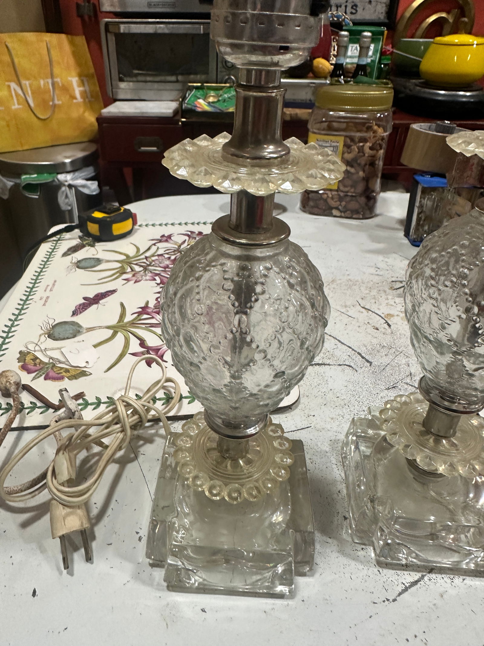 1970s Pair of Vintage Detailed Glass Table Lamps - 2