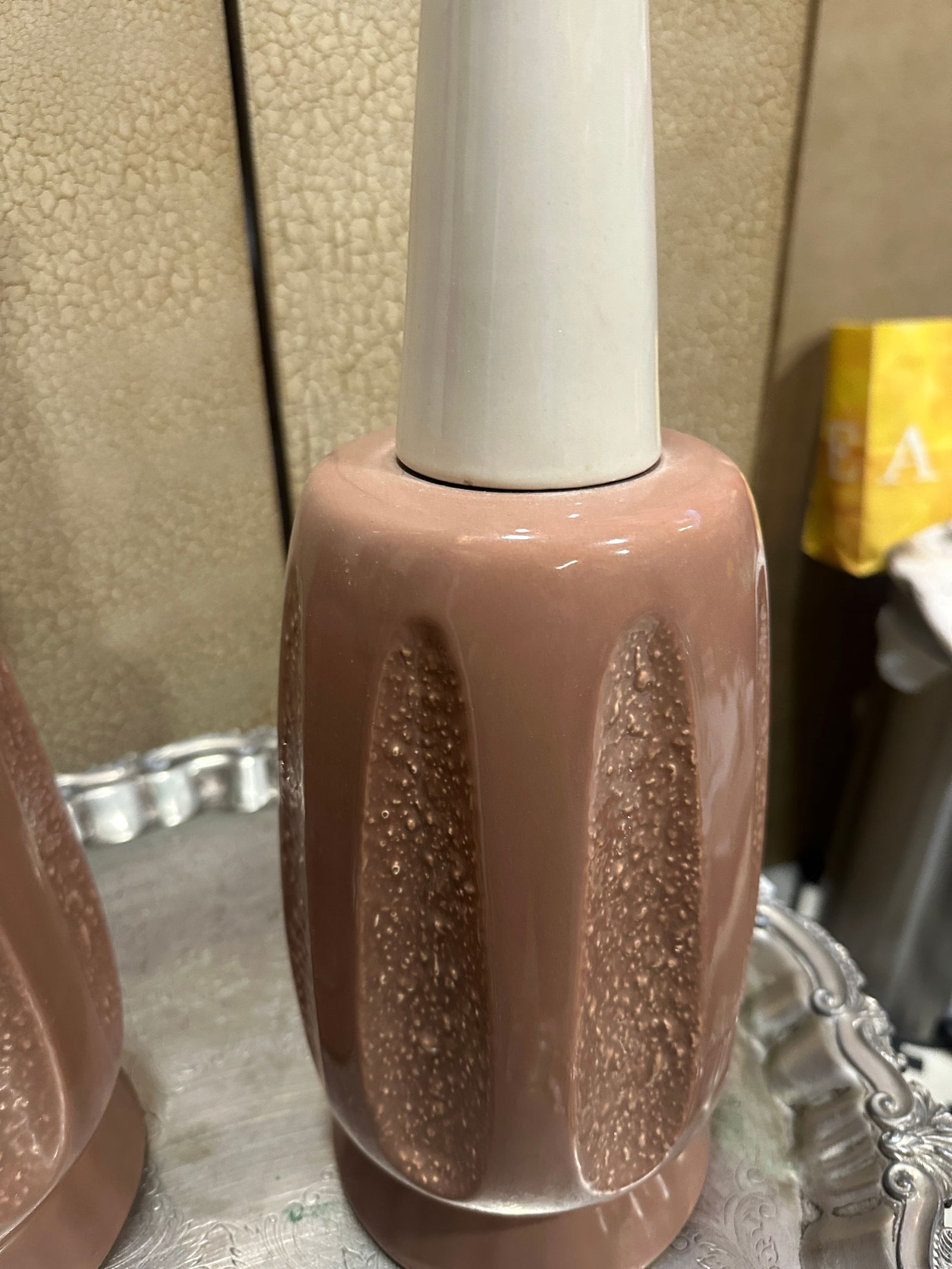 1970s Pair of Light Pink Ceramic Mid-Century Modern Table Lamps - 6