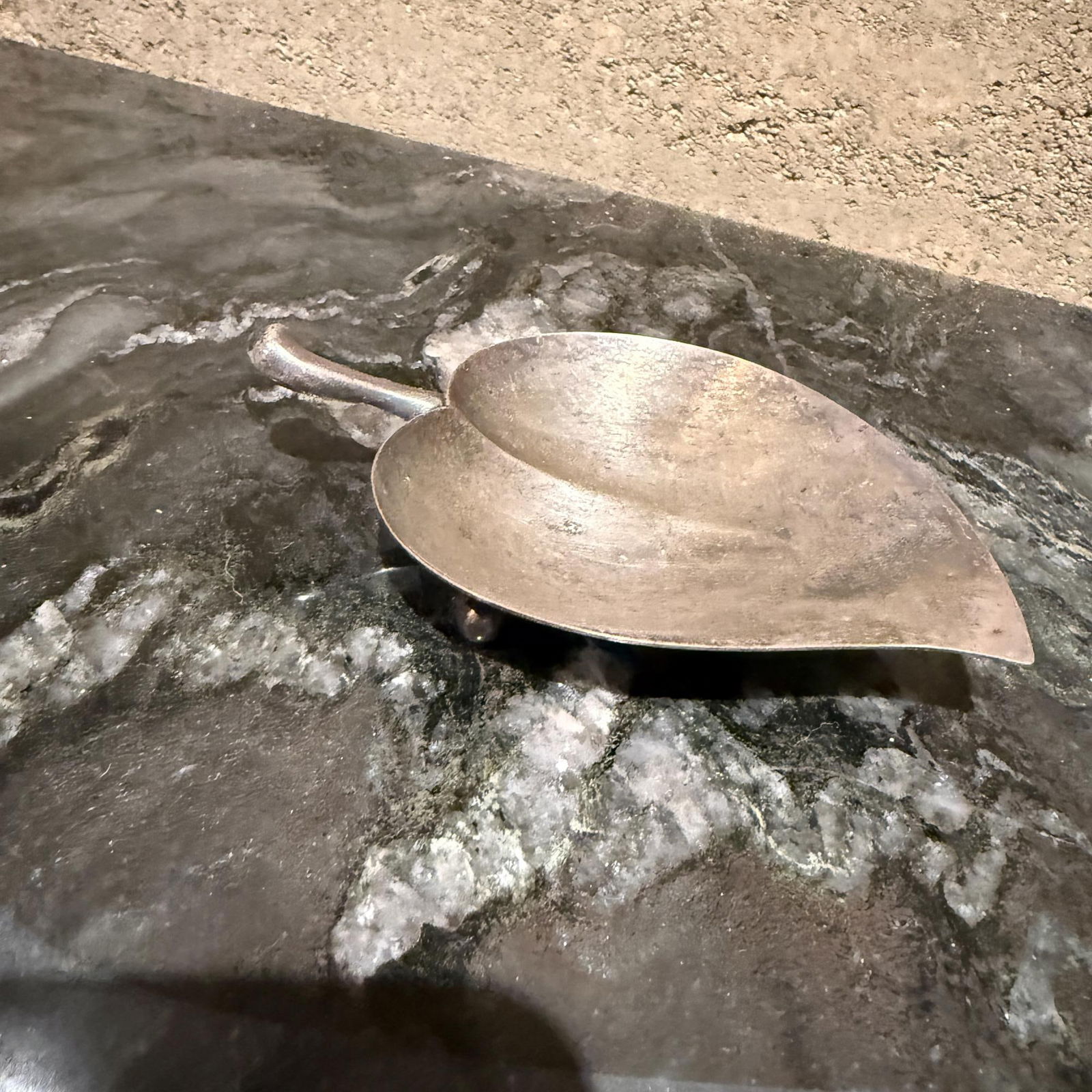 f.b. Rogers Silver Plate Leaf Shaped Trinket Bonbon Dish Mid Century - 2