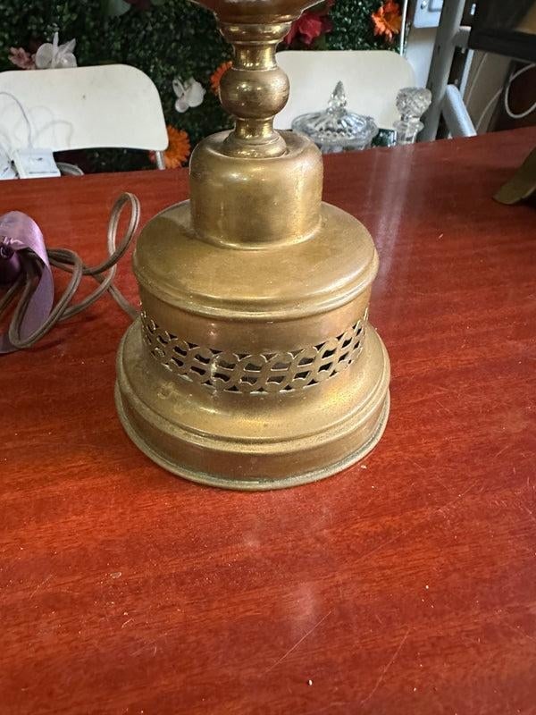 1970s Vintage Lace Brass Table Lamp - 8