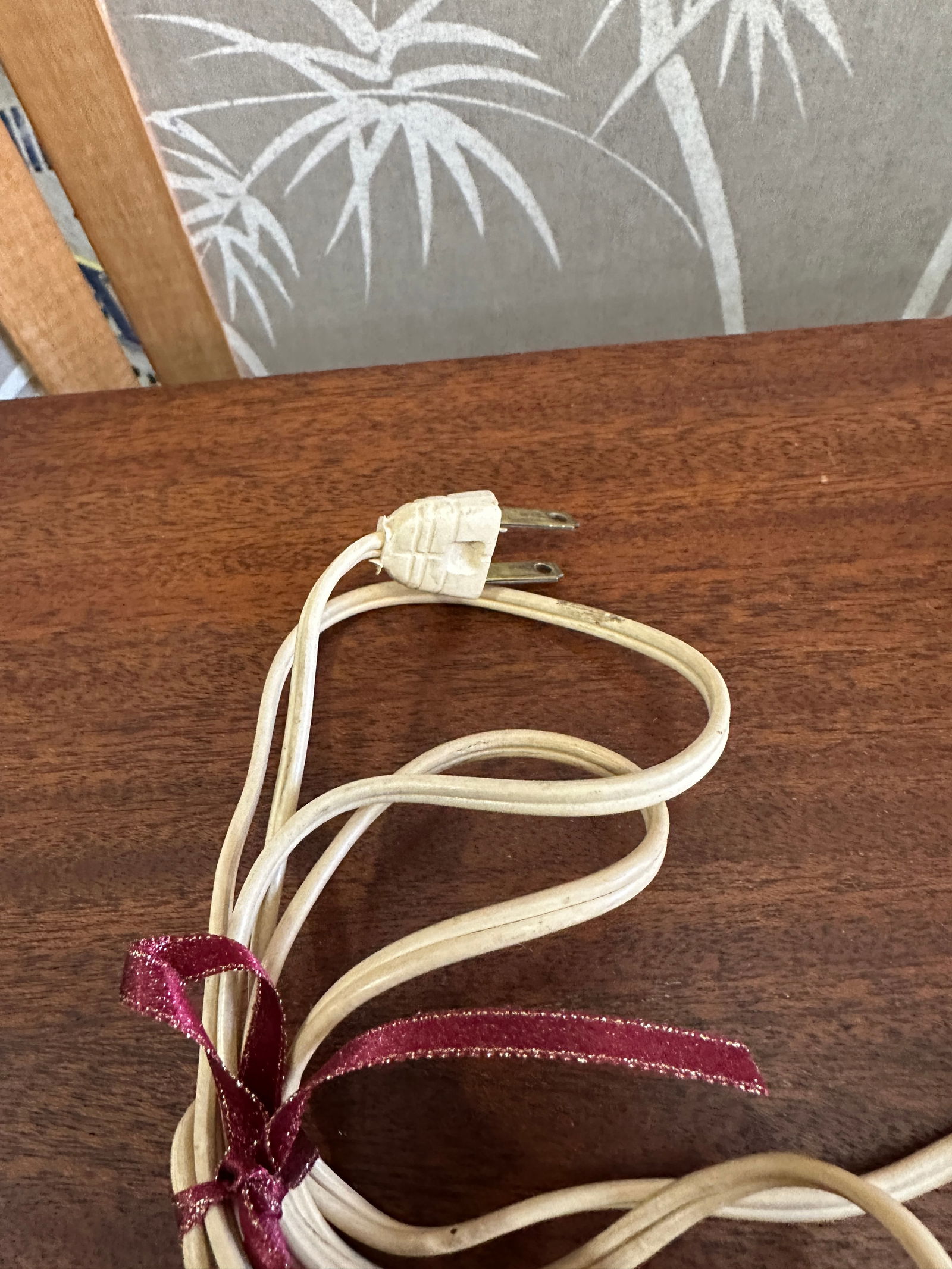 Vintage Pair of Marble Small Table Lamps - 4