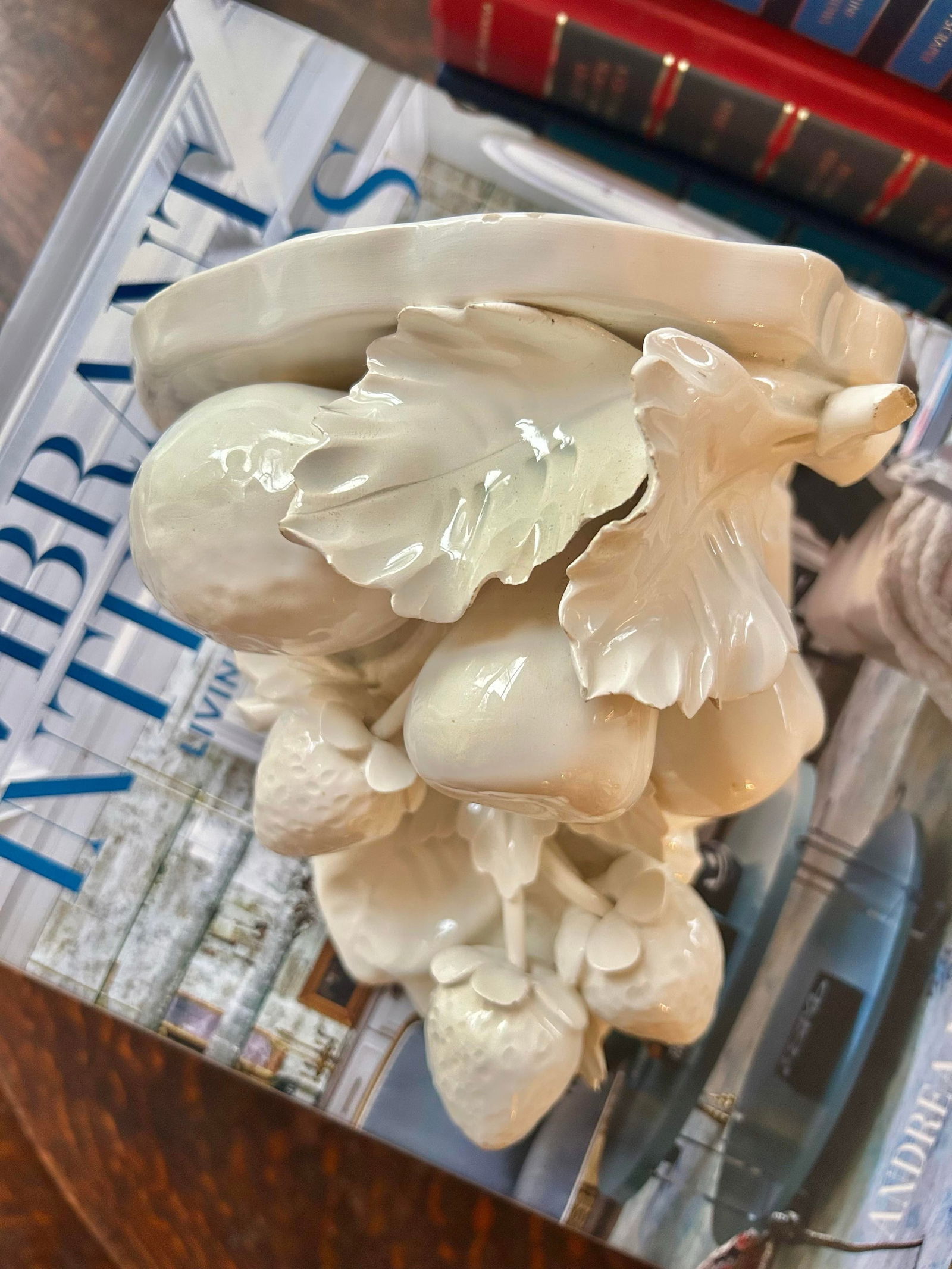 Vintage Capodimonte Style Blanc De Chine Ceramic Wall Bracket - 2