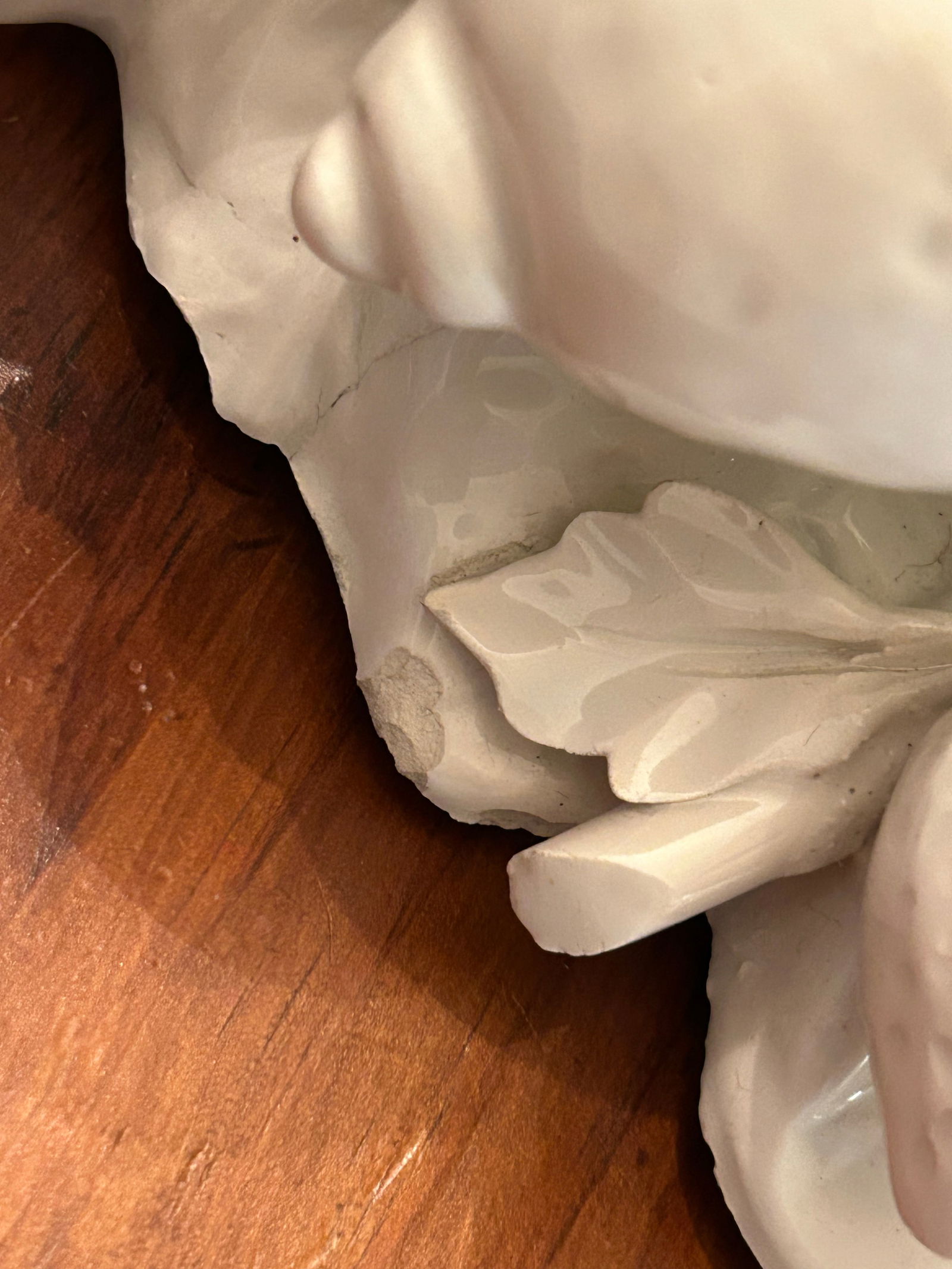 Vintage Capodimonte Style Blanc De Chine Ceramic Wall Bracket - 9