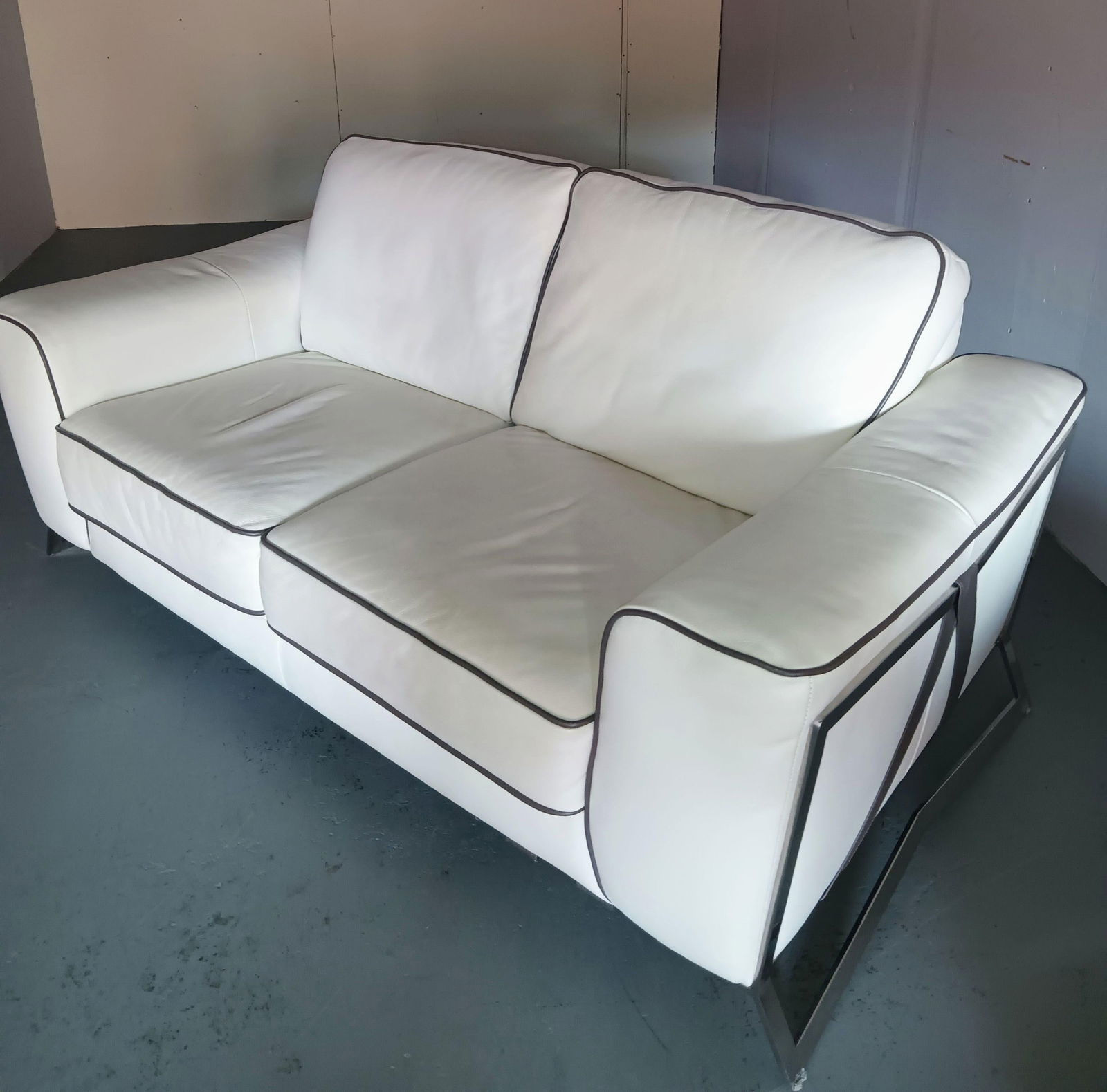 Violino Full Grain Leather Sofa - 5