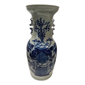 Large Antique Chinese Blue & White Porcelain Vase
