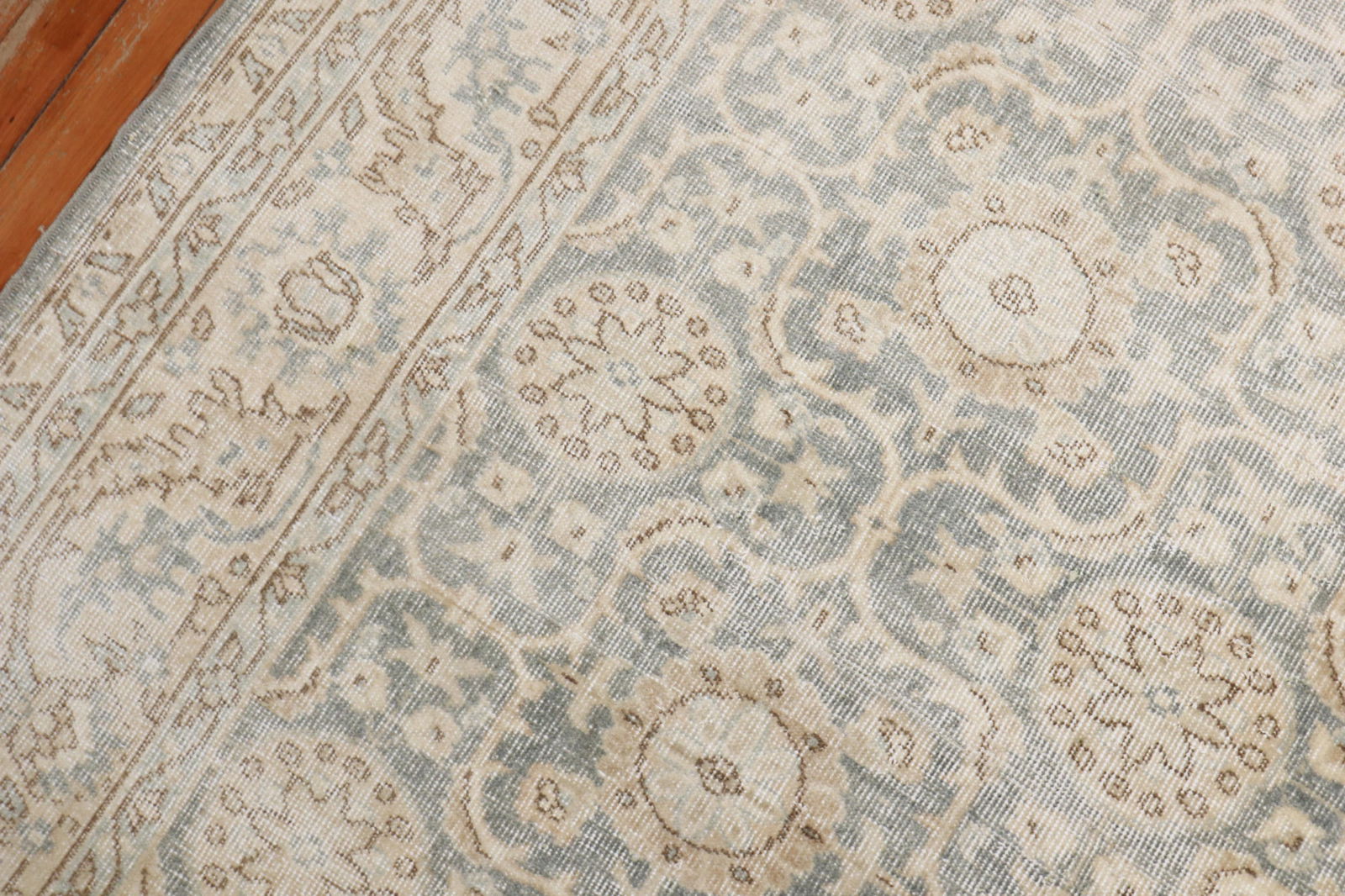 Green Worn Vintage Turkish Rug, 5'6'' X 9'8'' - 3