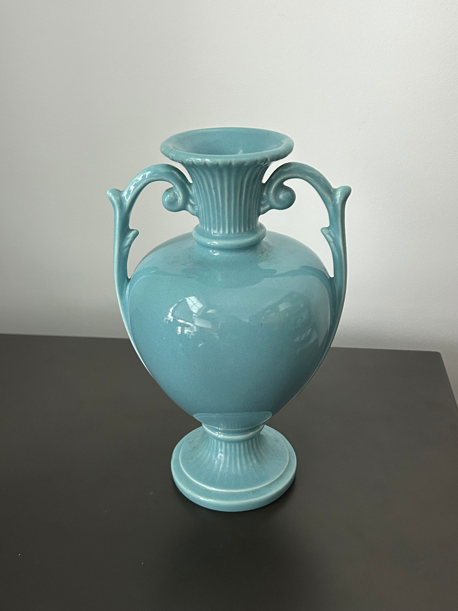 Vintage Royal Haeger Attributed Feather Plume Urn Vase – Mid-Century Turquoise Blue-Green - 2