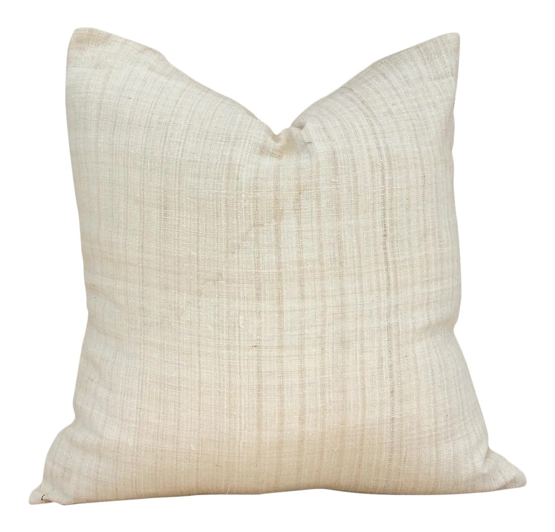 Fulki Organic Silk Pillow: Earthy and organic, these Assam pillow cases are made from pure silk using ancient techniques. Each one is crated in the rural Assam area, from the production of Organic Eri Silk, going thru the