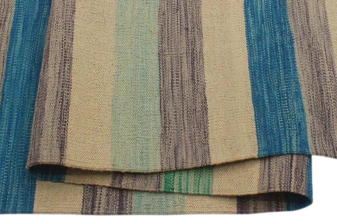 Boho Chic Kilim Blue Beige Wool Rug - 6'5" X 9'7" - 6