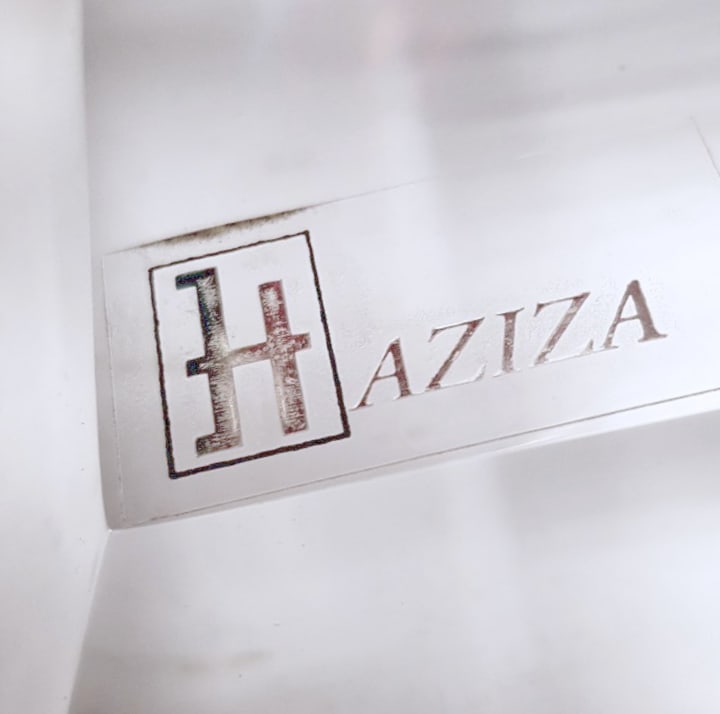 1980s Shlomi Haziza Postmodern Lucite Sculptural Coffee Table - 5