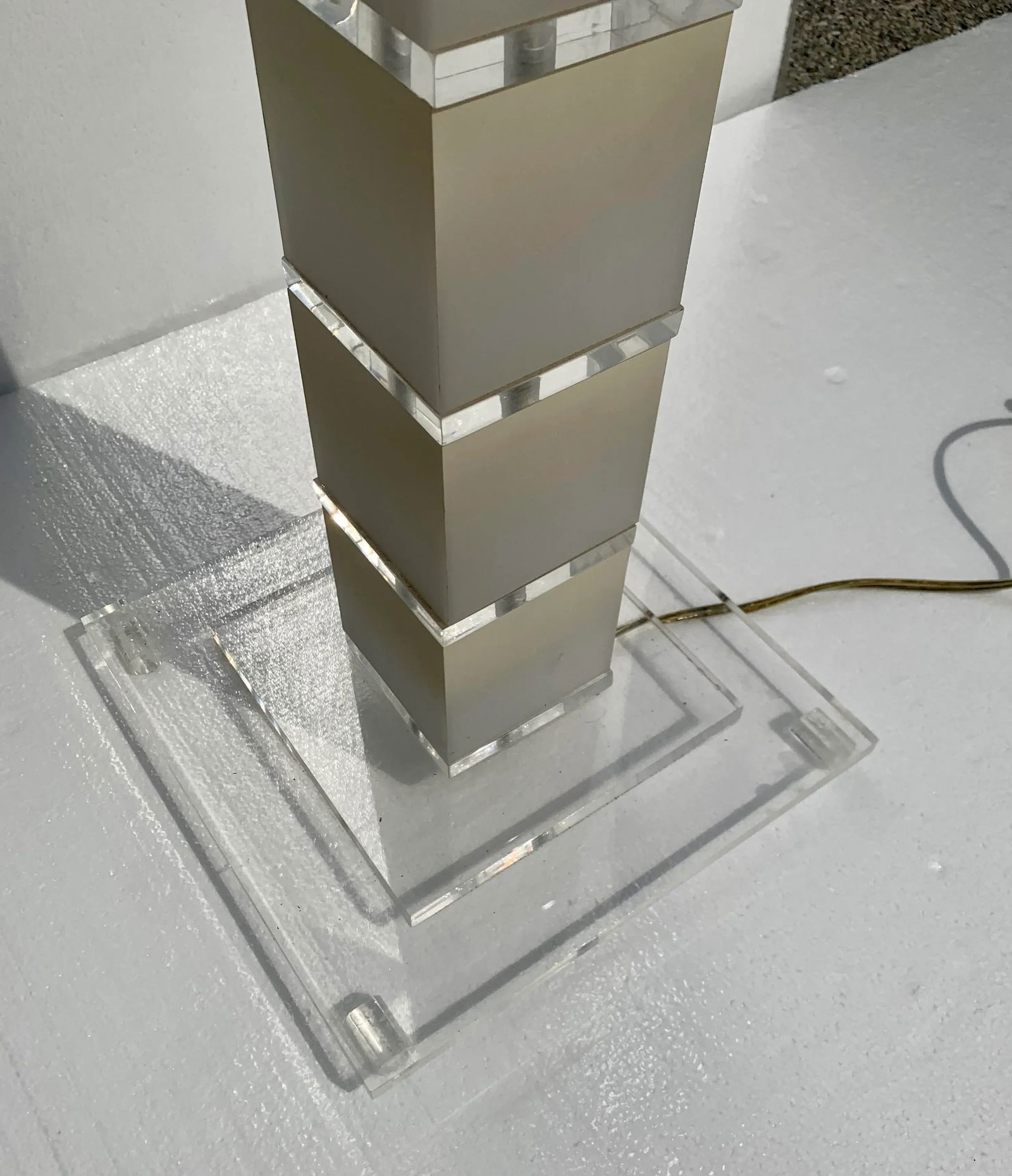 Post-Modern Frosted Lucite Floor Lamp - 11