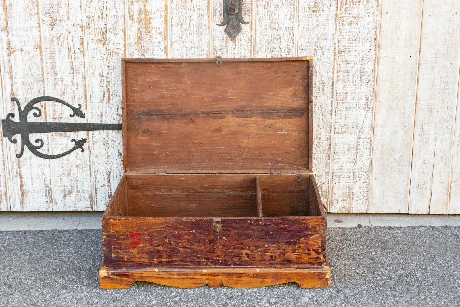 19th Century Indo-Portuguese Goa Painted Trunk - 4