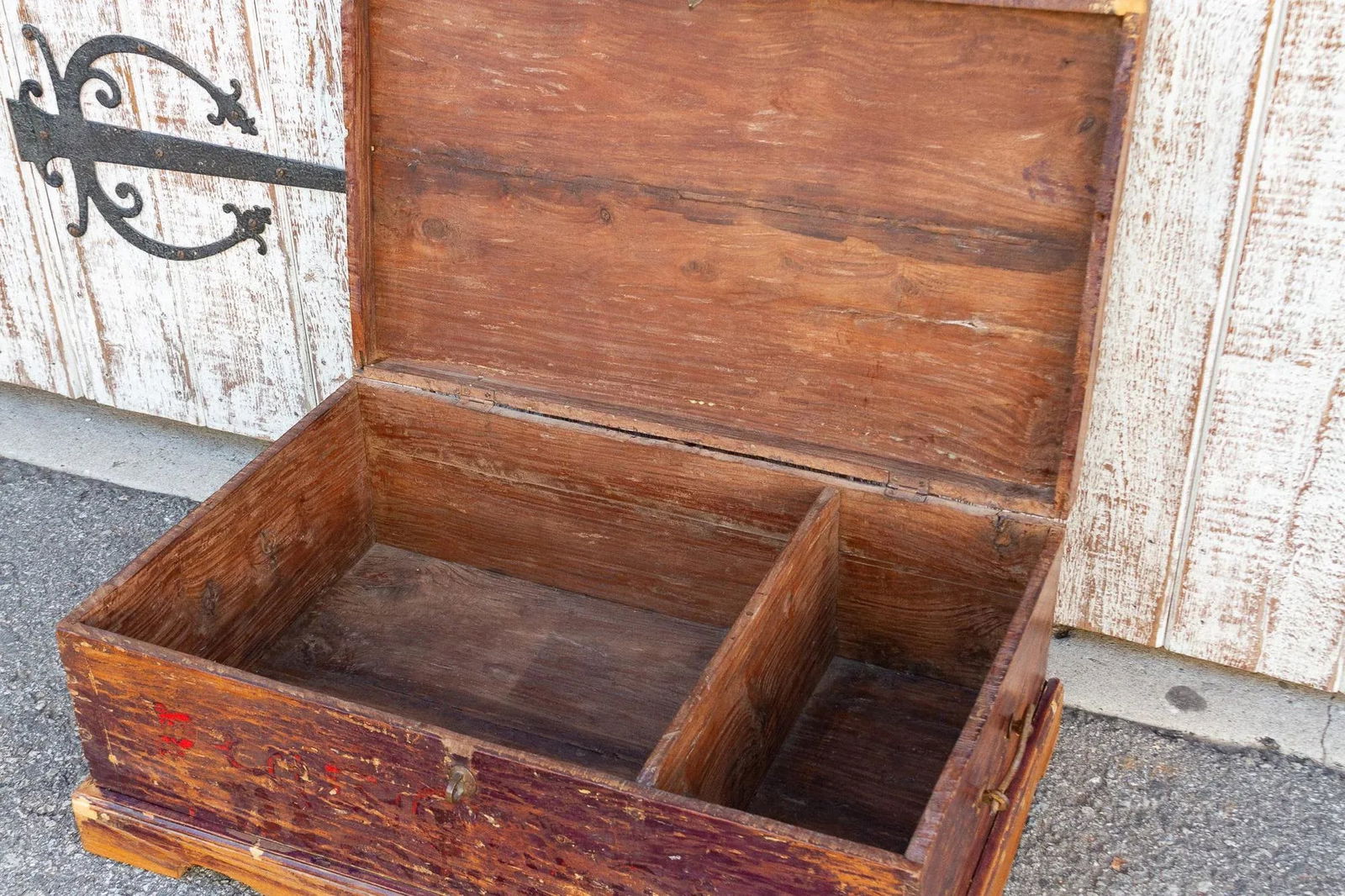 19th Century Indo-Portuguese Goa Painted Trunk - 5