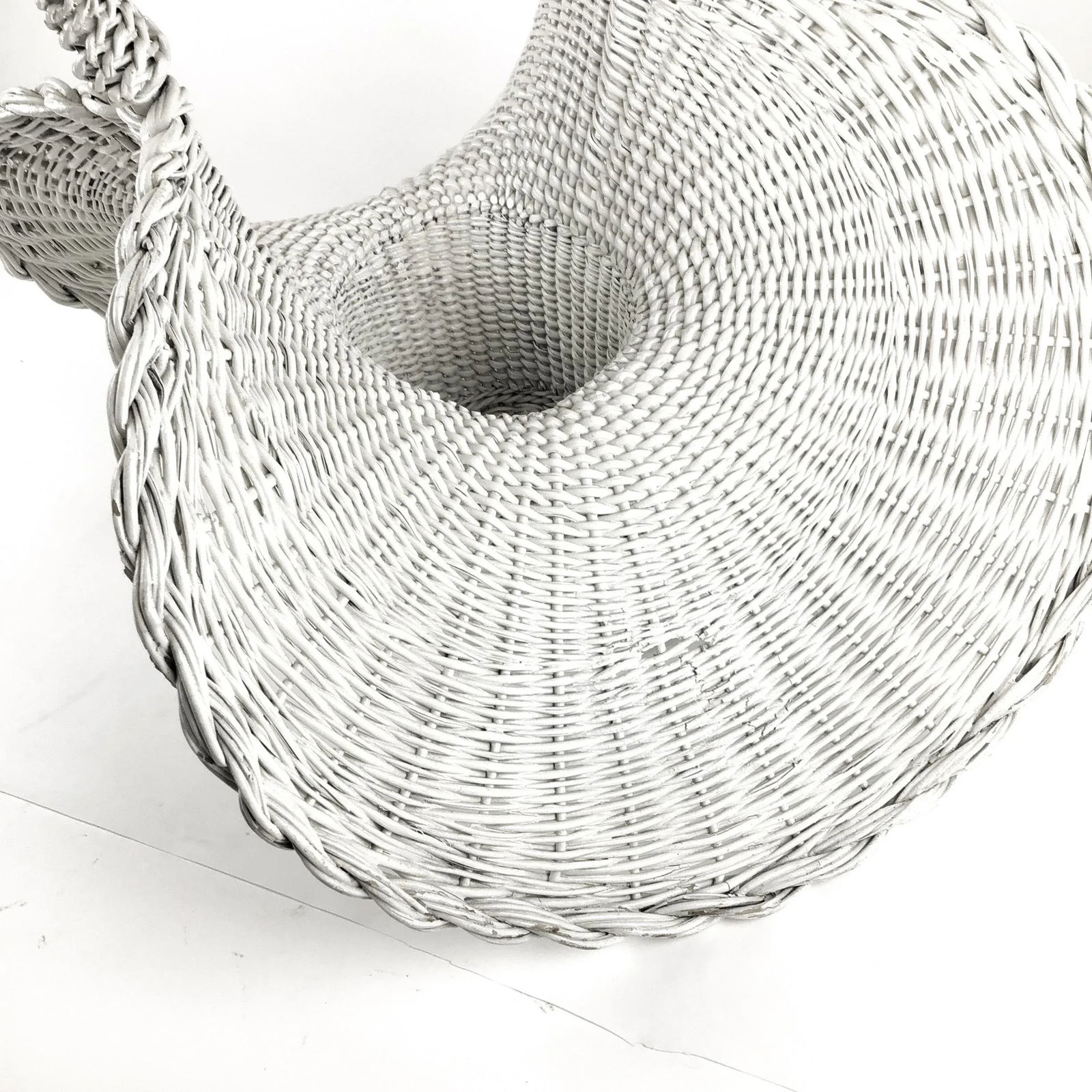 Antique White Wicker Victorian Hand Woven Artisan Butterfly Basket - 6