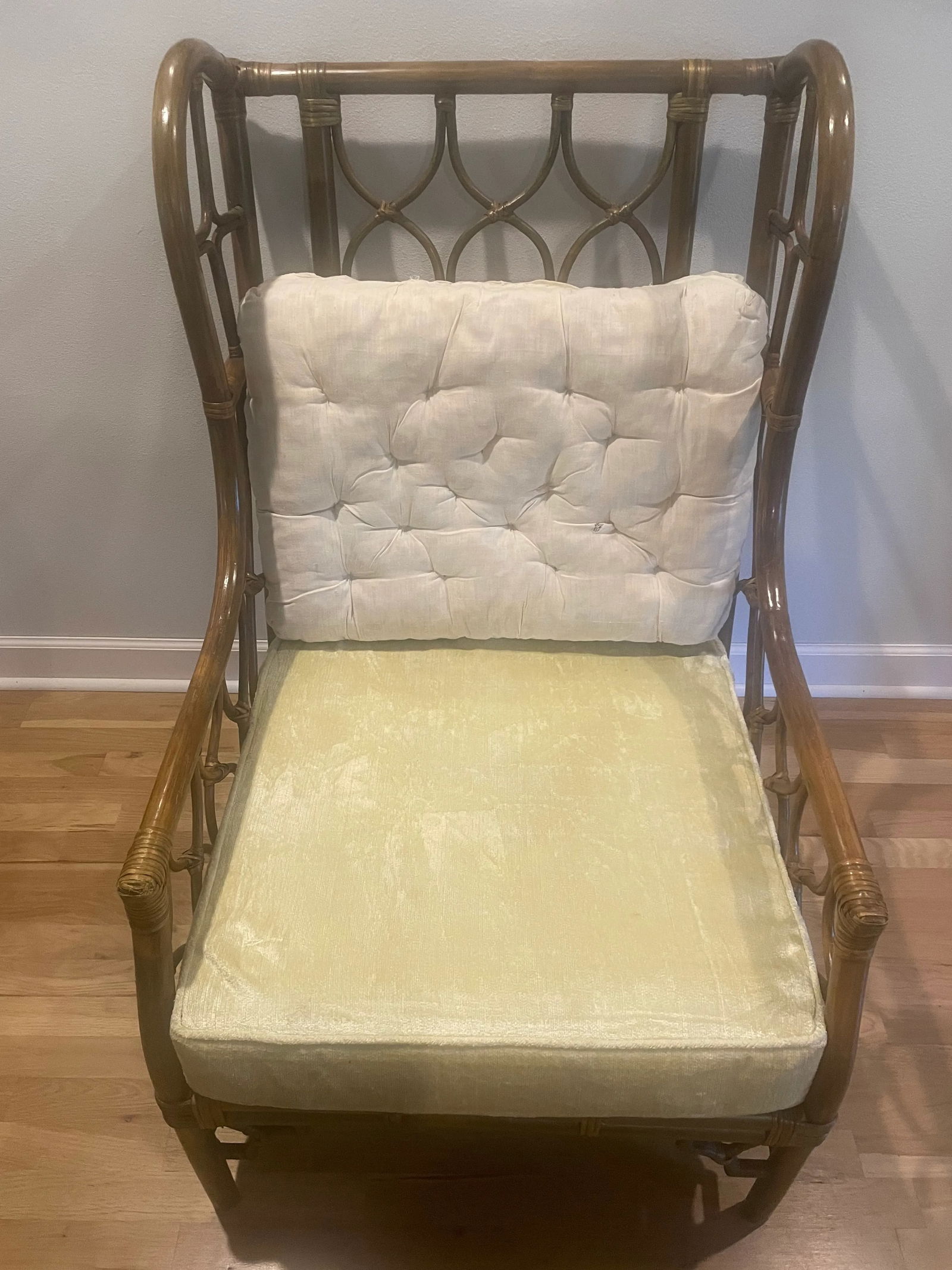 Vintage Rattan Wing Chair in the Style of Ficks-Reed - 2