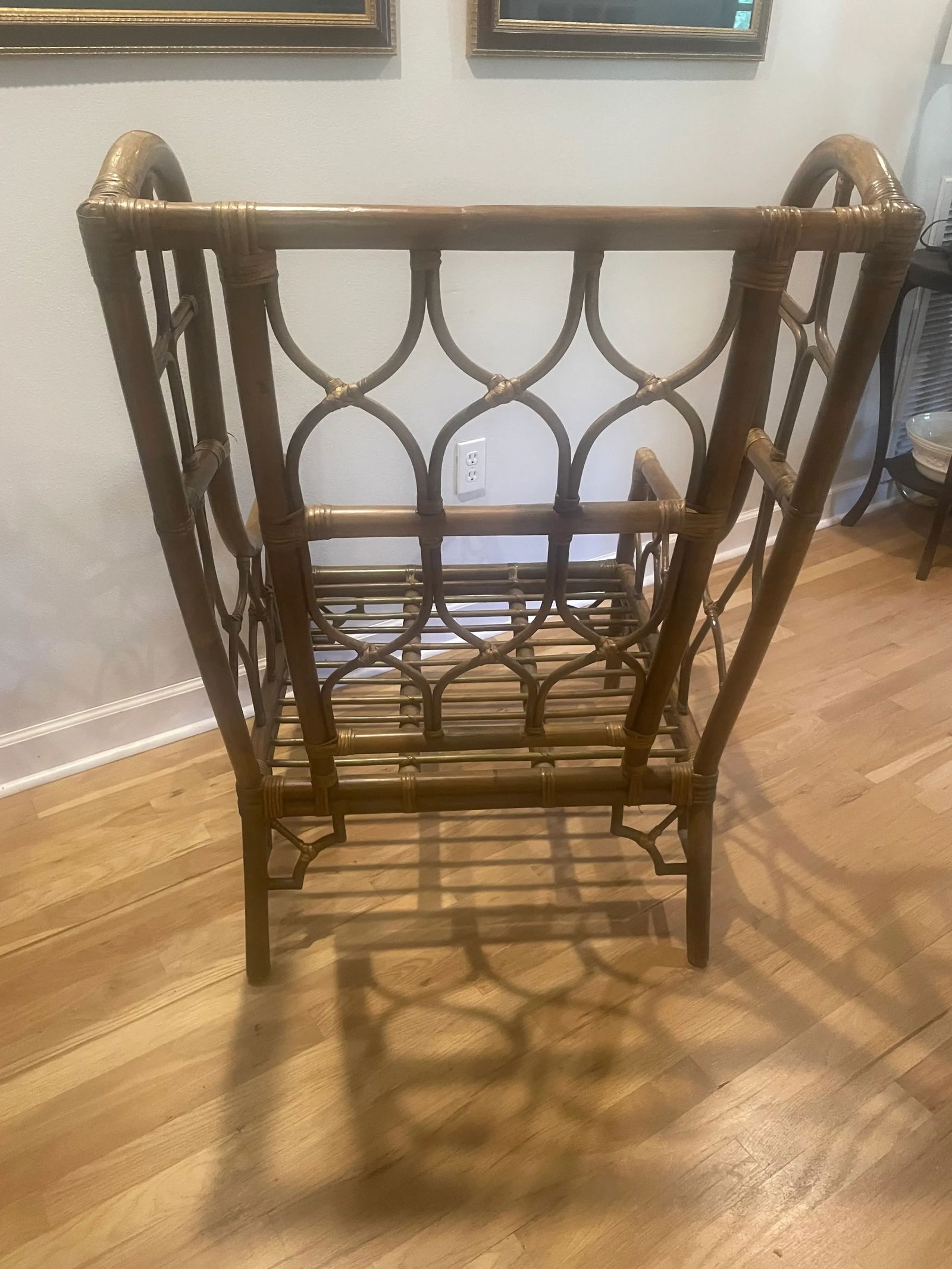 Vintage Rattan Wing Chair in the Style of Ficks-Reed - 4
