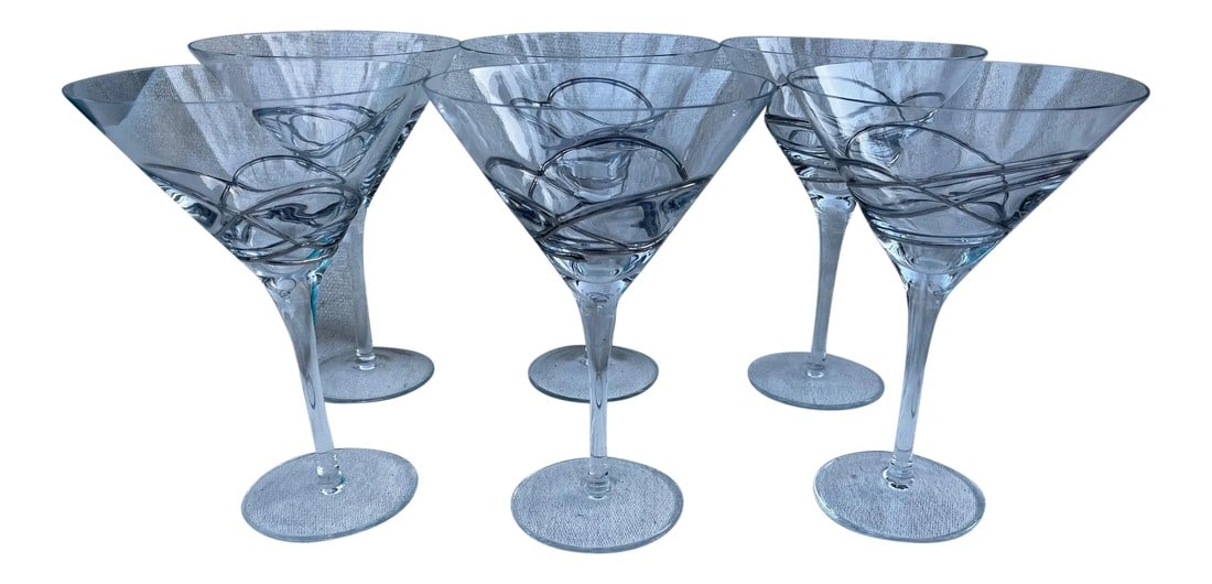 Vintage Set of 4 Hand Blown Crystal Martini Glasses W/Platinum Swirl: Vintage Set of 4 Hand Blown Crystal Martini Glasses w/Platinum Swirl Detail. Love these glasses with the silver swirl so pretty. Great addition to your bar. I have 6, but I must of hit 2 together