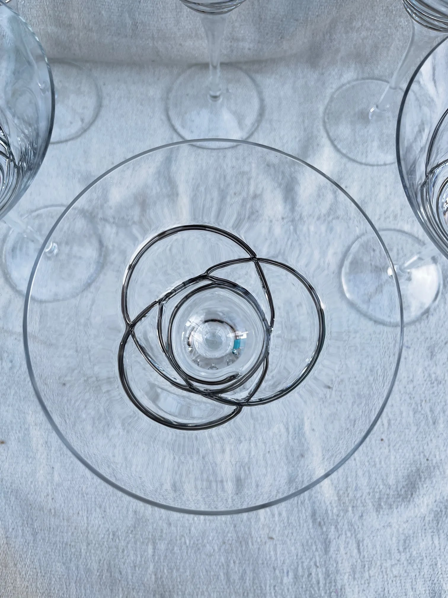 Vintage Set of 4 Hand Blown Crystal Martini Glasses W/Platinum Swirl - 3