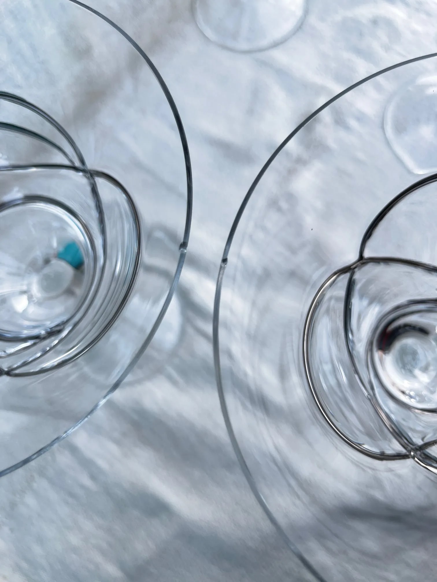 Vintage Set of 4 Hand Blown Crystal Martini Glasses W/Platinum Swirl - 9