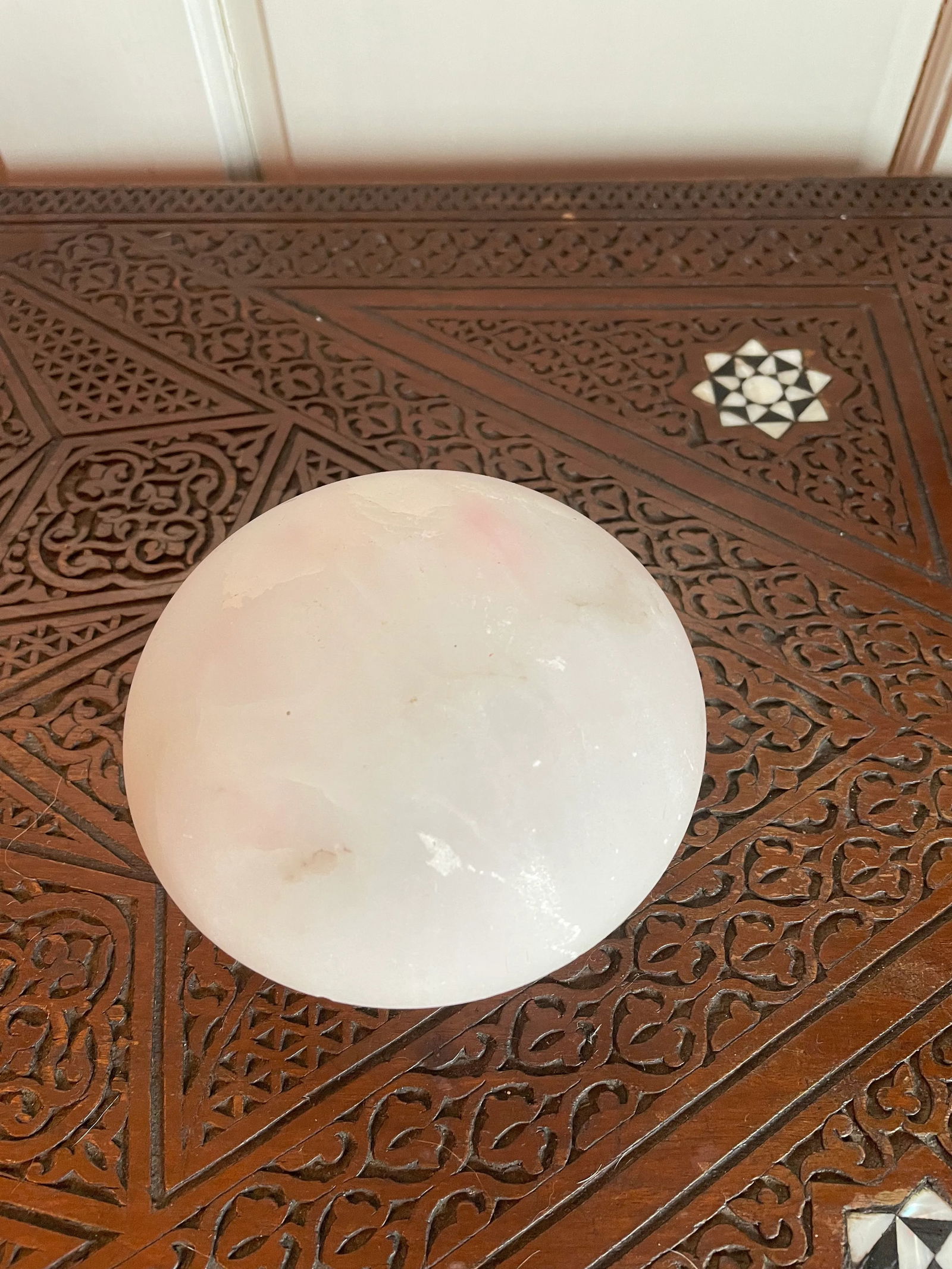 Early 20th Century Round Italian Alabaster Covered Dish or Box - 4